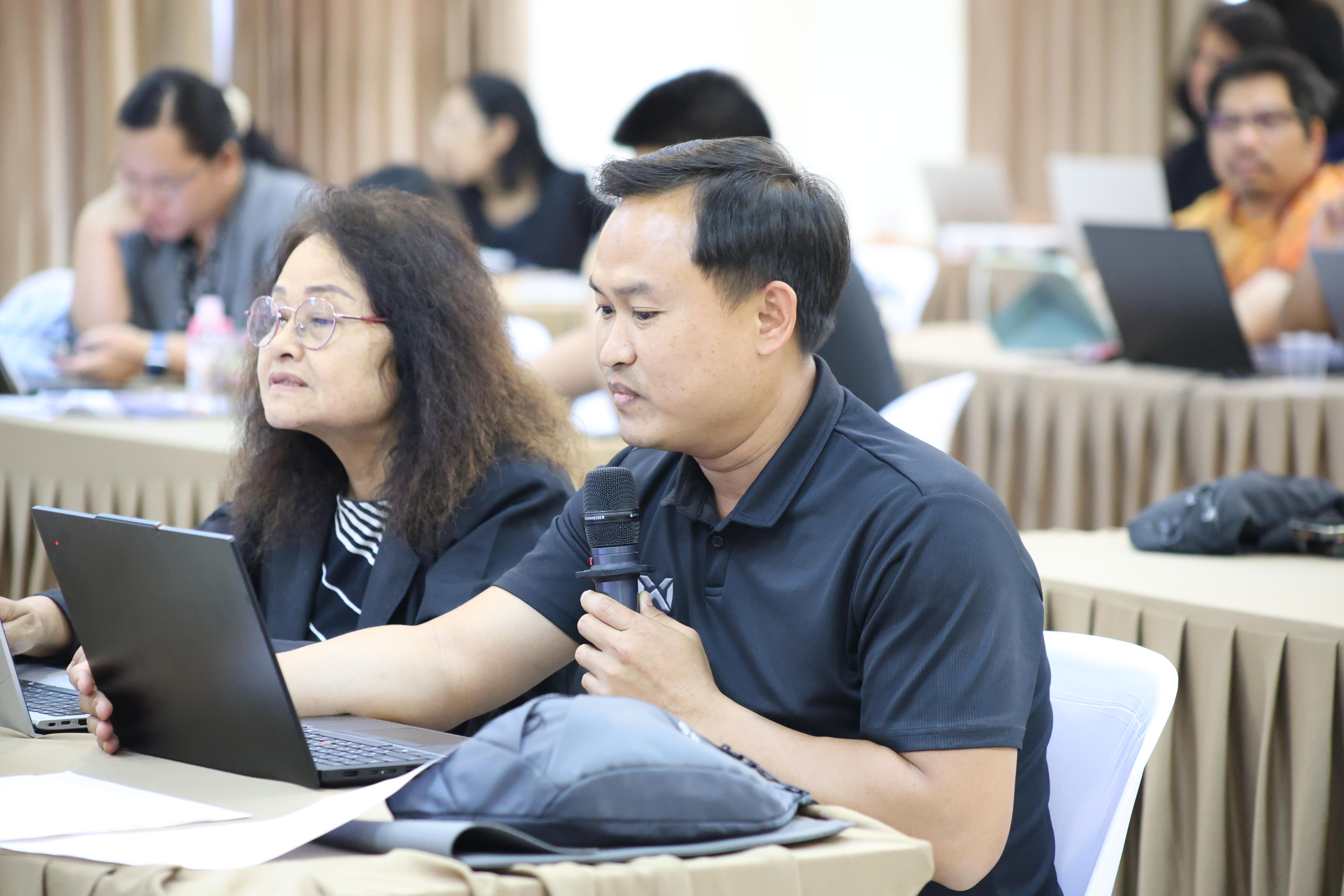 298. จัดโครงการเพื่อพัฒนาพัฒนาสมรรถนะครูของครูสำหรับอาจารย์ผู้สอน และอาจารย์นิเทศหลักสูตรครุศาสตรบัณฑิต ที่มีและยังไม่มีวุฒิทางการศึกษา