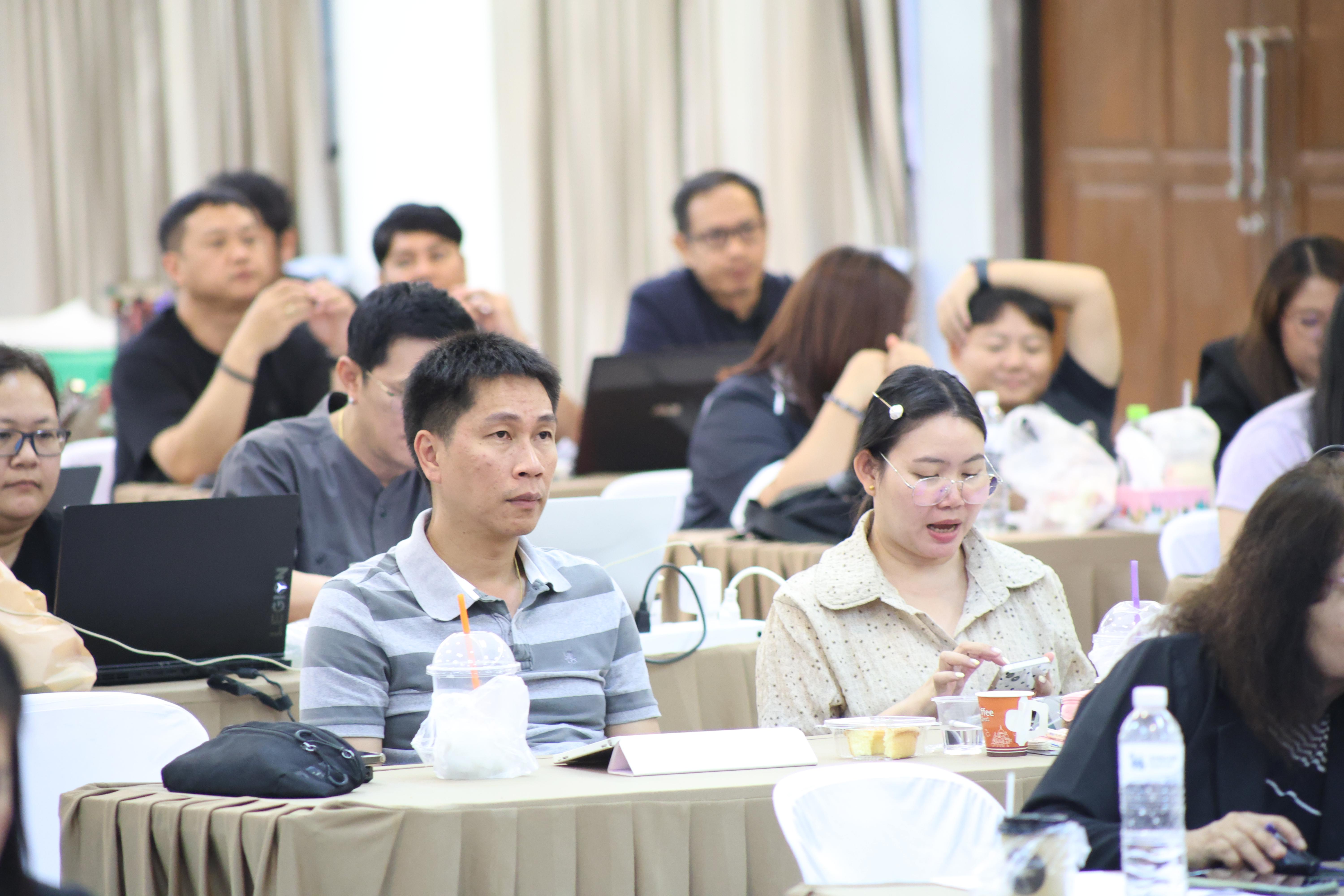 325. จัดโครงการเพื่อพัฒนาพัฒนาสมรรถนะครูของครูสำหรับอาจารย์ผู้สอน และอาจารย์นิเทศหลักสูตรครุศาสตรบัณฑิต ที่มีและยังไม่มีวุฒิทางการศึกษา