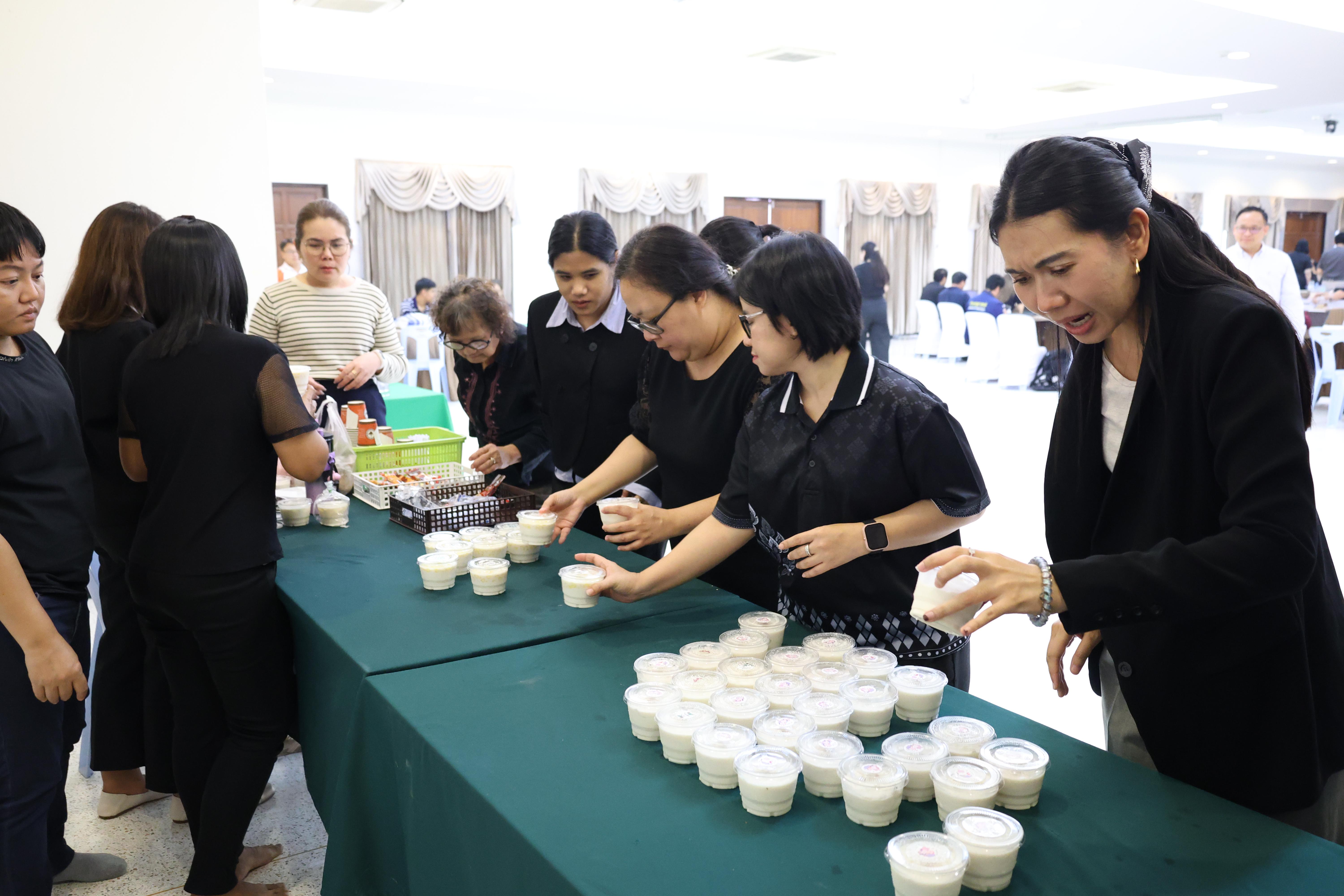 350. จัดโครงการเพื่อพัฒนาพัฒนาสมรรถนะครูของครูสำหรับอาจารย์ผู้สอน และอาจารย์นิเทศหลักสูตรครุศาสตรบัณฑิต ที่มีและยังไม่มีวุฒิทางการศึกษา