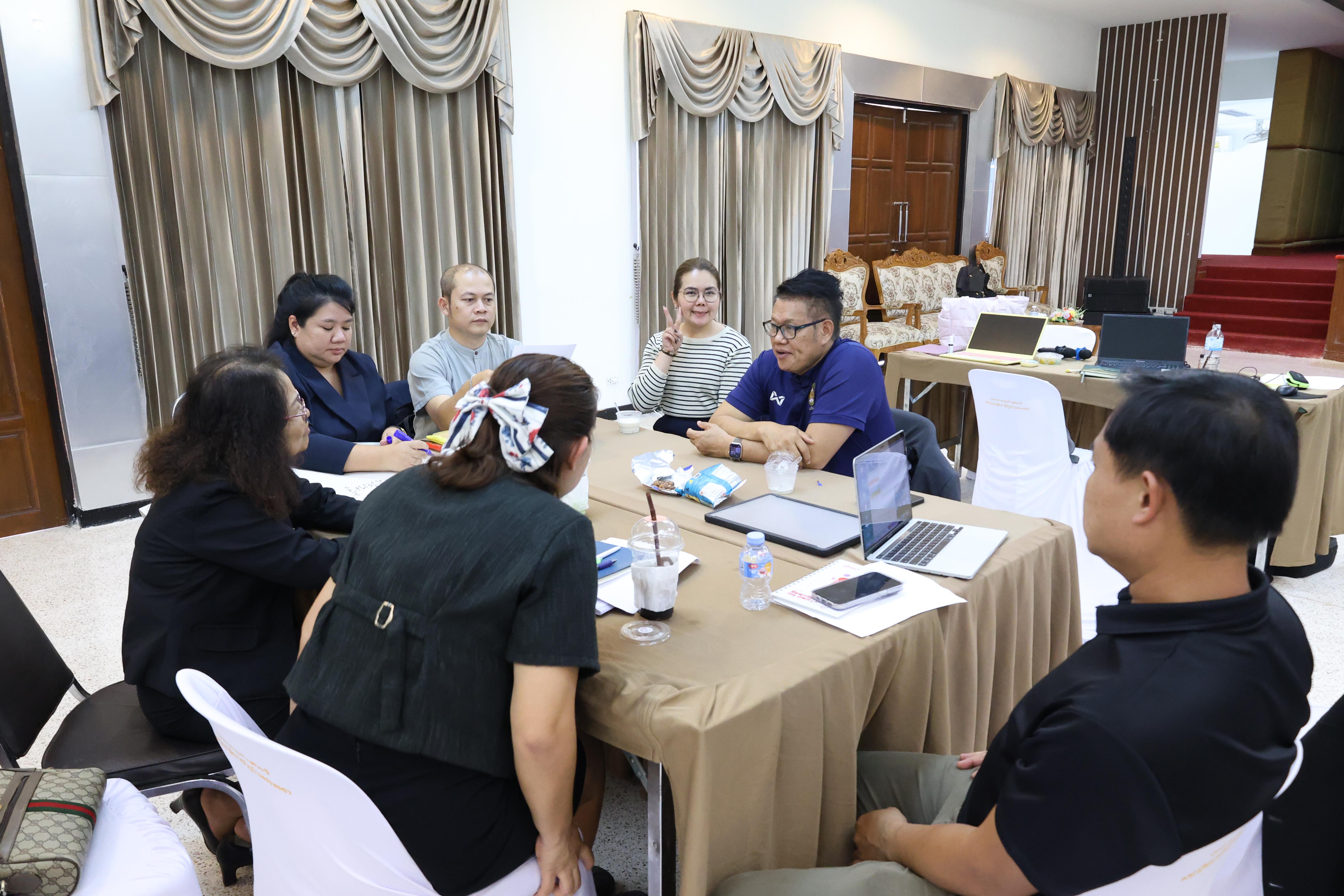 360. จัดโครงการเพื่อพัฒนาพัฒนาสมรรถนะครูของครูสำหรับอาจารย์ผู้สอน และอาจารย์นิเทศหลักสูตรครุศาสตรบัณฑิต ที่มีและยังไม่มีวุฒิทางการศึกษา