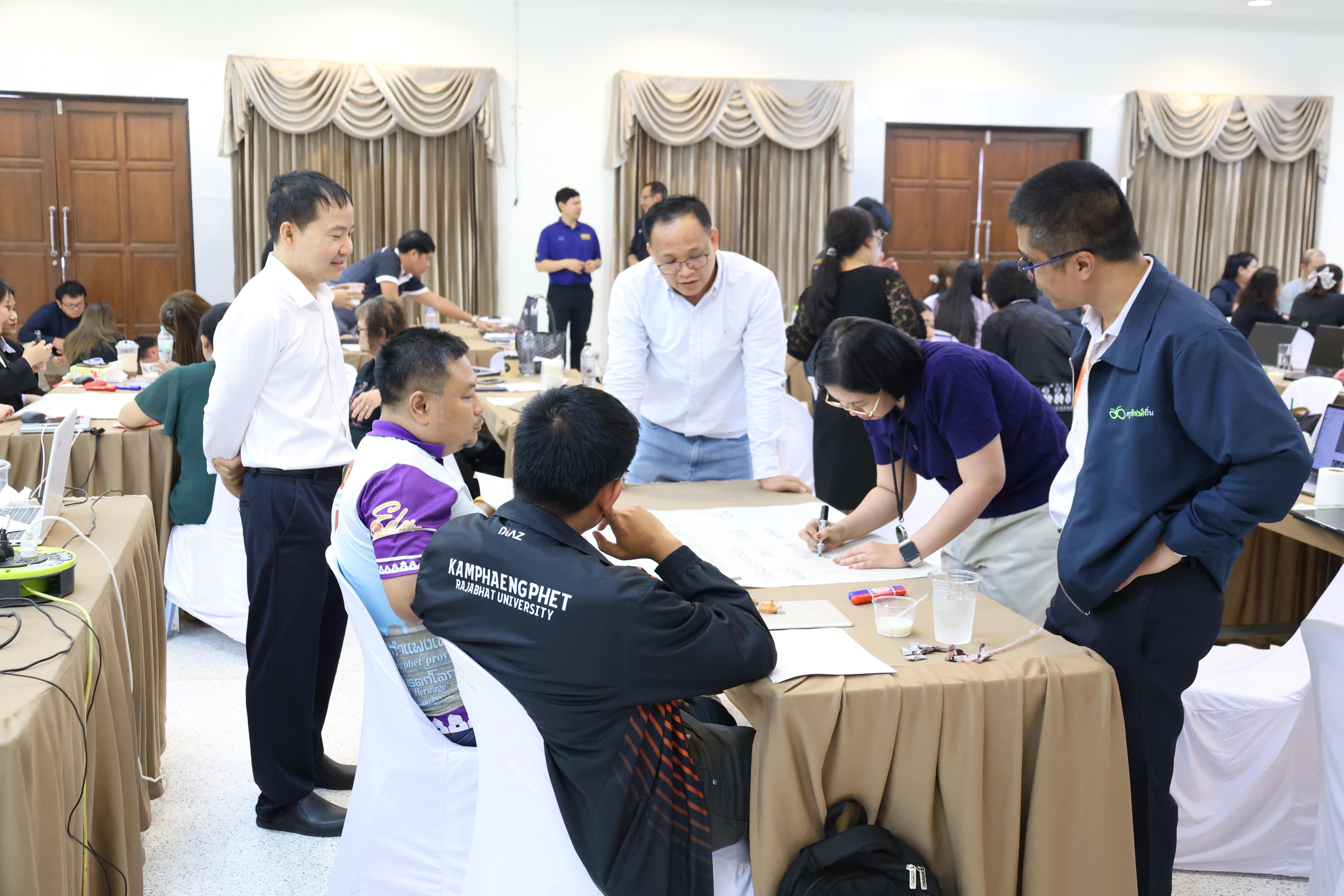 370. จัดโครงการเพื่อพัฒนาพัฒนาสมรรถนะครูของครูสำหรับอาจารย์ผู้สอน และอาจารย์นิเทศหลักสูตรครุศาสตรบัณฑิต ที่มีและยังไม่มีวุฒิทางการศึกษา