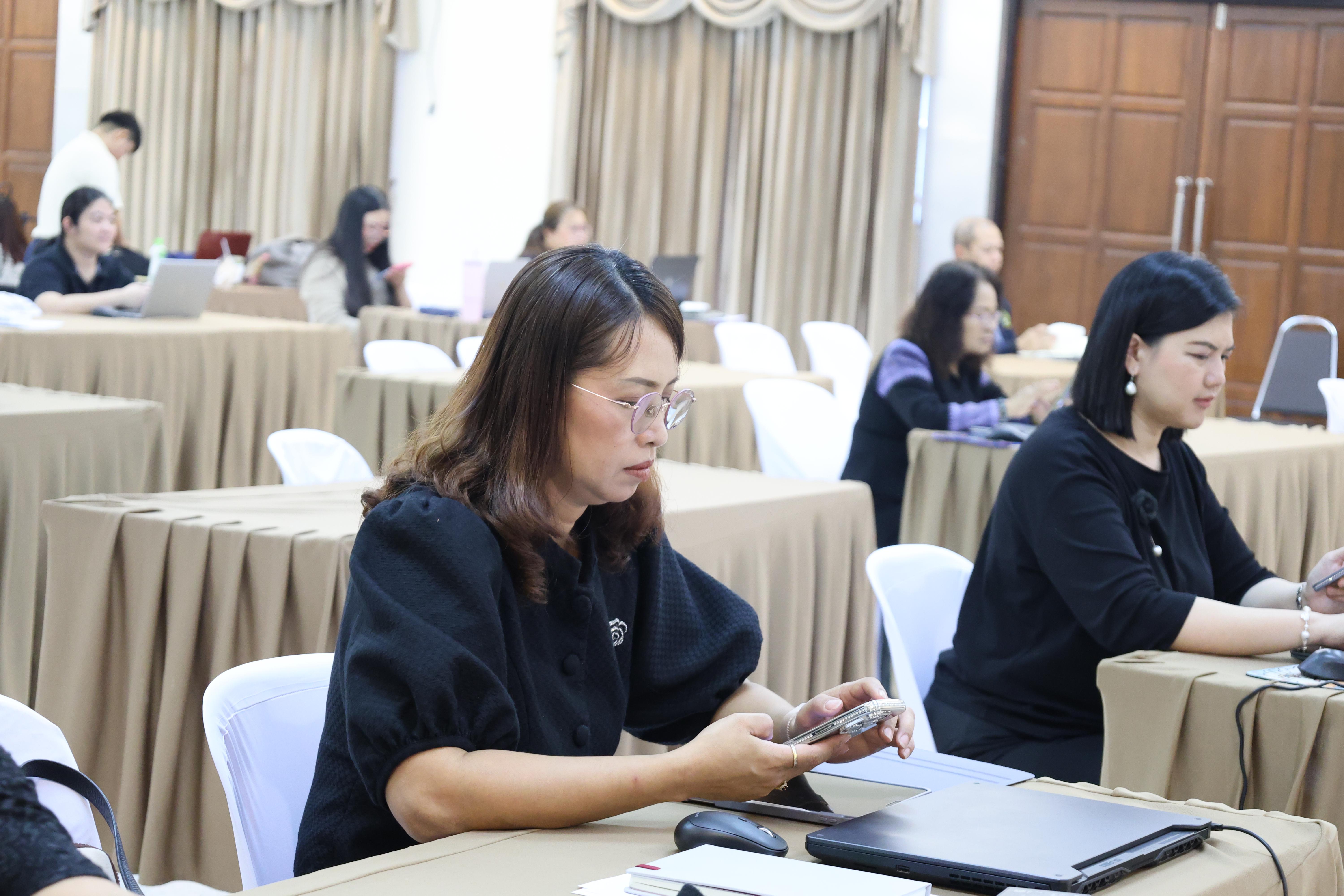 32. คณะครุศาสตร์ มหาวิทยาลัยราชภัฏกำแพงเพชร ได้จัดโครงการพัฒนาสมรรถนะครูของครู มหาวิทยาลัยราชภัฏ 38 แห่ง