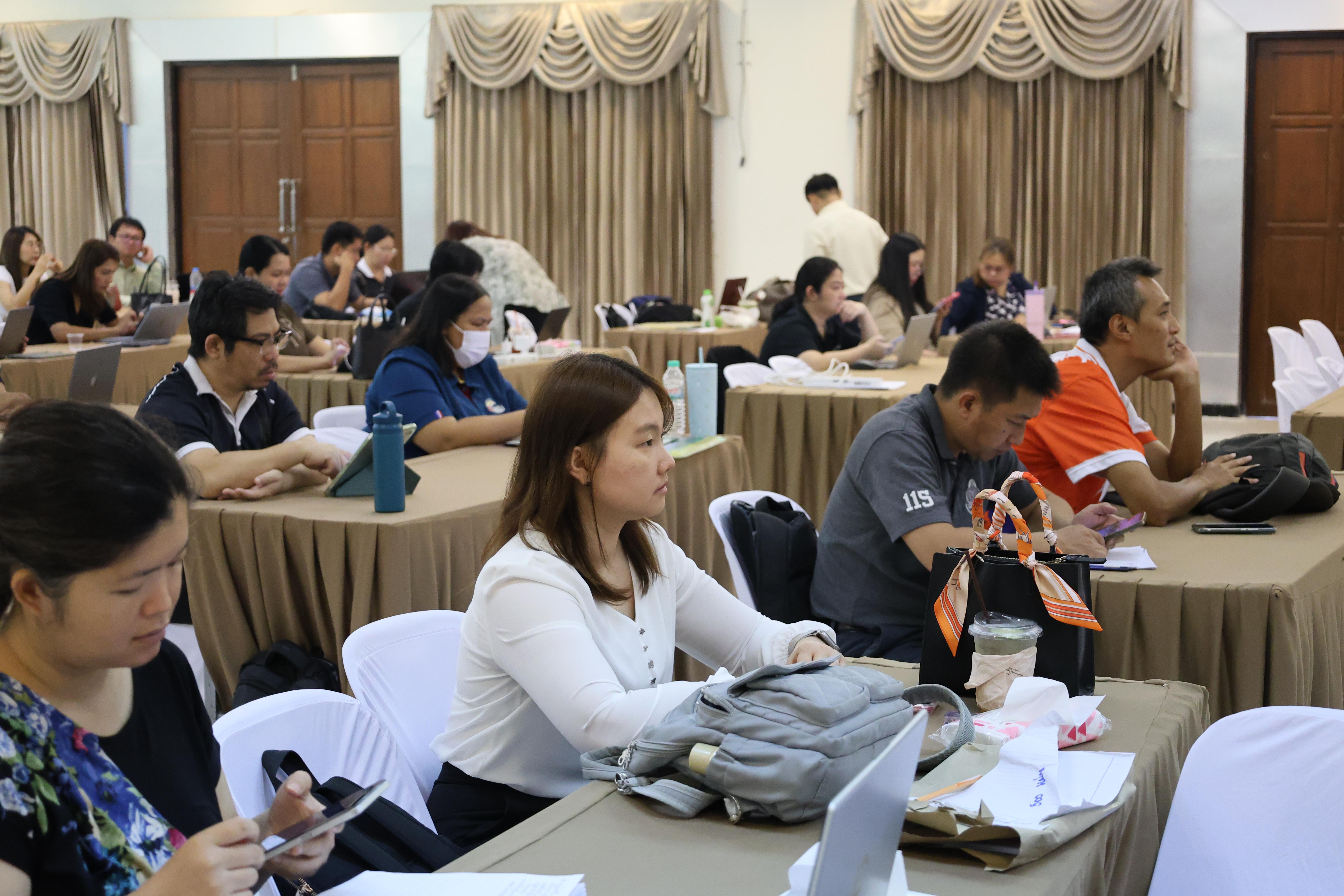 35. คณะครุศาสตร์ มหาวิทยาลัยราชภัฏกำแพงเพชร ได้จัดโครงการพัฒนาสมรรถนะครูของครู มหาวิทยาลัยราชภัฏ 38 แห่ง