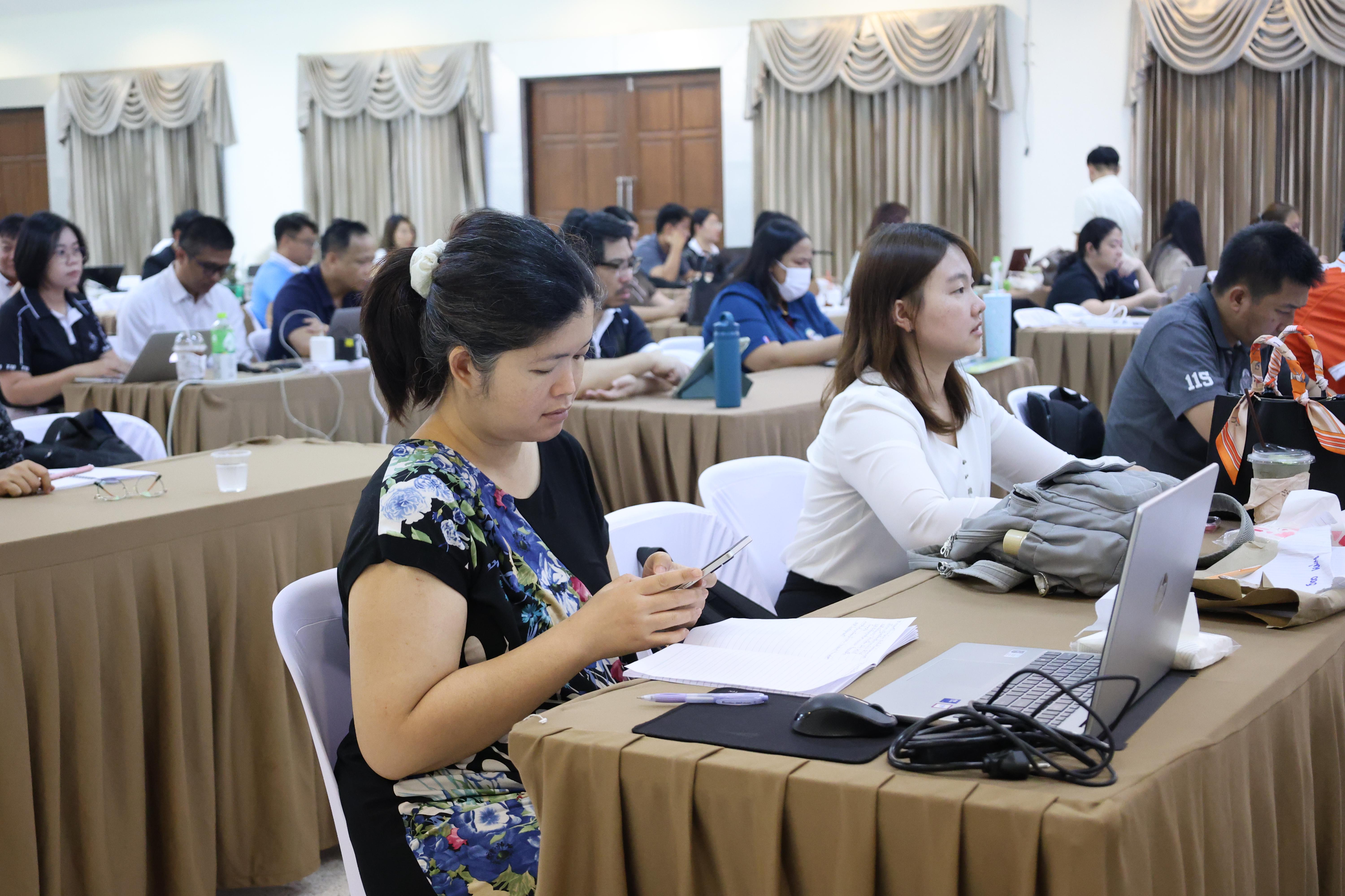 37. คณะครุศาสตร์ มหาวิทยาลัยราชภัฏกำแพงเพชร ได้จัดโครงการพัฒนาสมรรถนะครูของครู มหาวิทยาลัยราชภัฏ 38 แห่ง