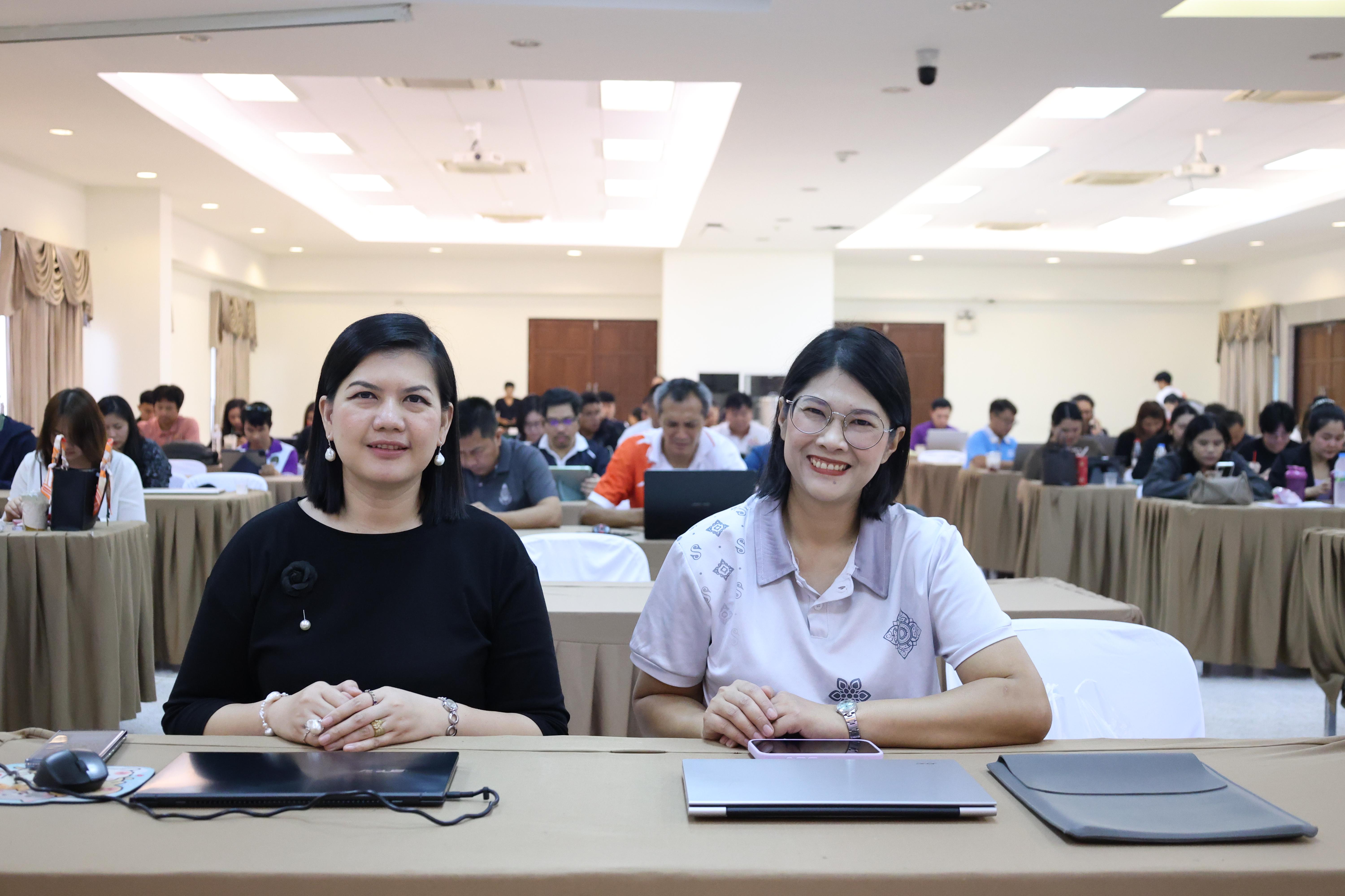 62. คณะครุศาสตร์ มหาวิทยาลัยราชภัฏกำแพงเพชร ได้จัดโครงการพัฒนาสมรรถนะครูของครู มหาวิทยาลัยราชภัฏ 38 แห่ง