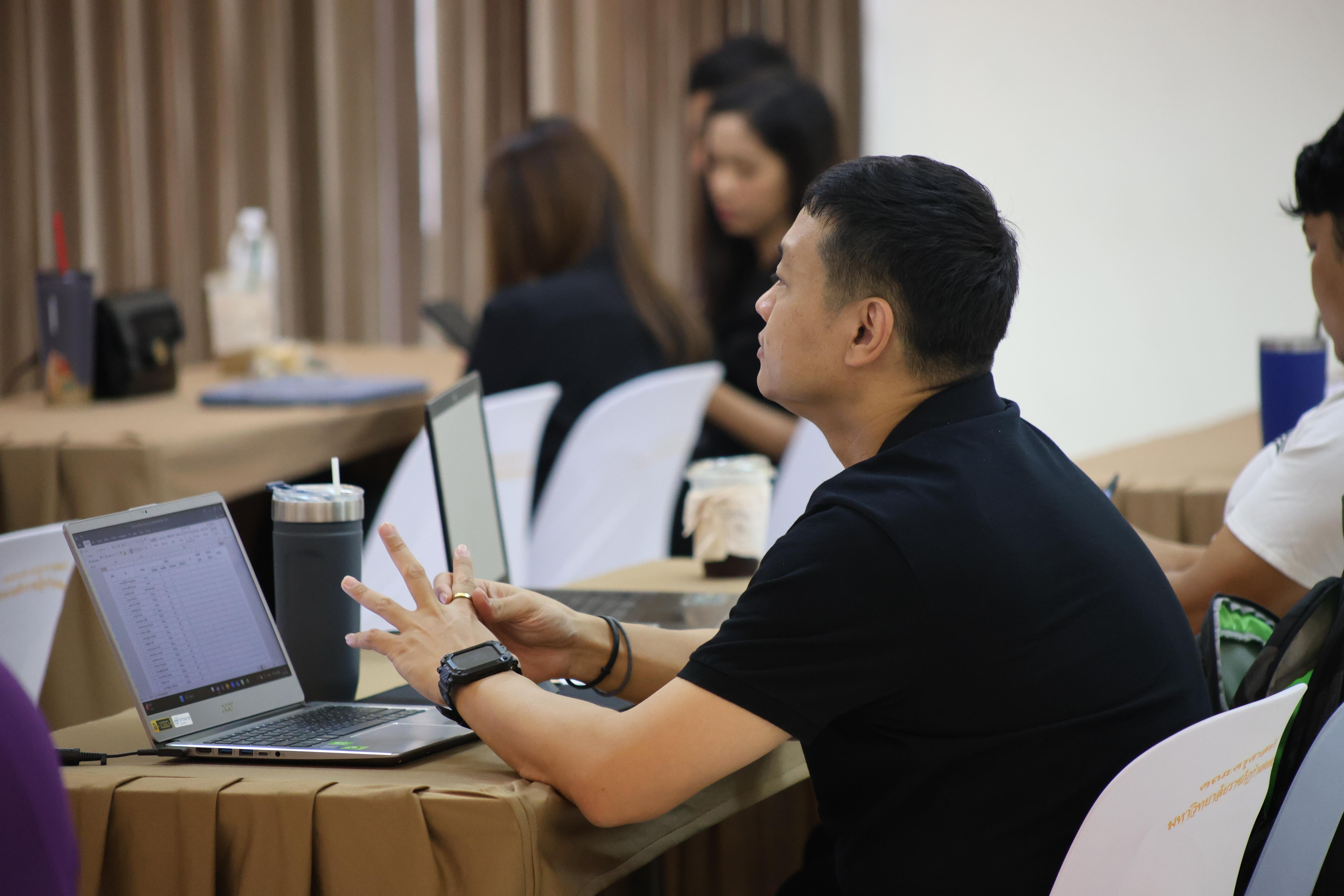 78. คณะครุศาสตร์ มหาวิทยาลัยราชภัฏกำแพงเพชร ได้จัดโครงการพัฒนาสมรรถนะครูของครู มหาวิทยาลัยราชภัฏ 38 แห่ง