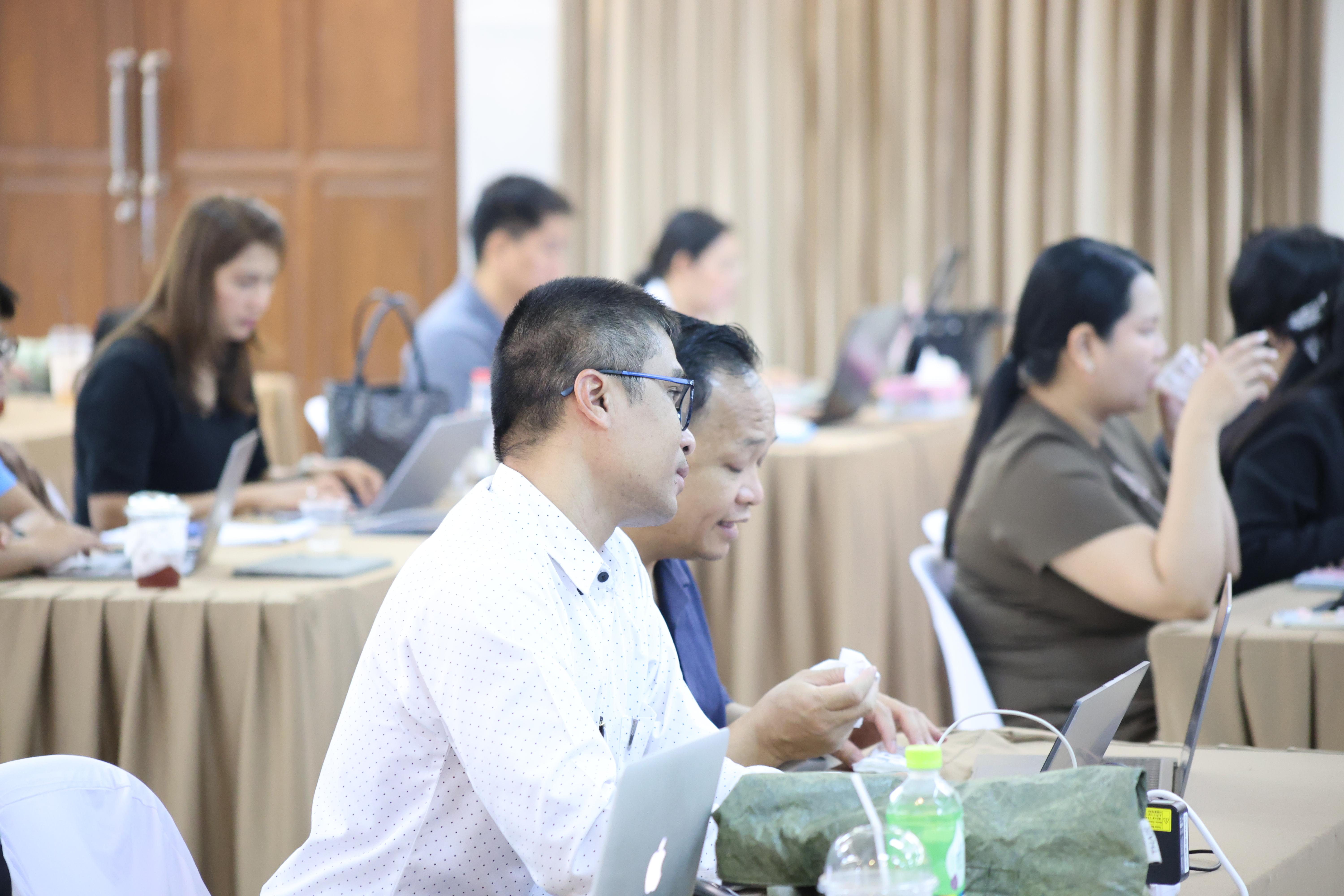 85. คณะครุศาสตร์ มหาวิทยาลัยราชภัฏกำแพงเพชร ได้จัดโครงการพัฒนาสมรรถนะครูของครู มหาวิทยาลัยราชภัฏ 38 แห่ง