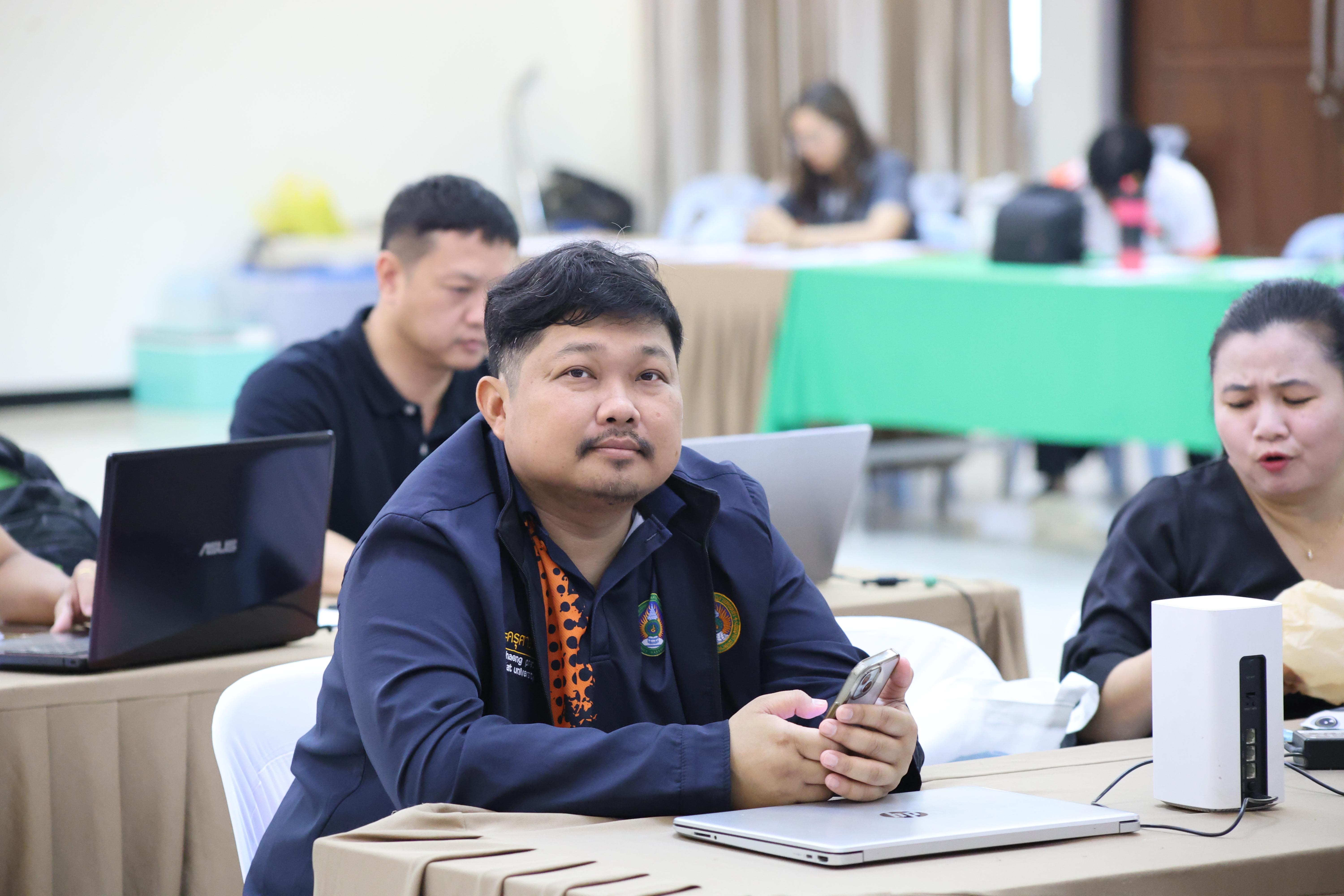 92. คณะครุศาสตร์ มหาวิทยาลัยราชภัฏกำแพงเพชร ได้จัดโครงการพัฒนาสมรรถนะครูของครู มหาวิทยาลัยราชภัฏ 38 แห่ง