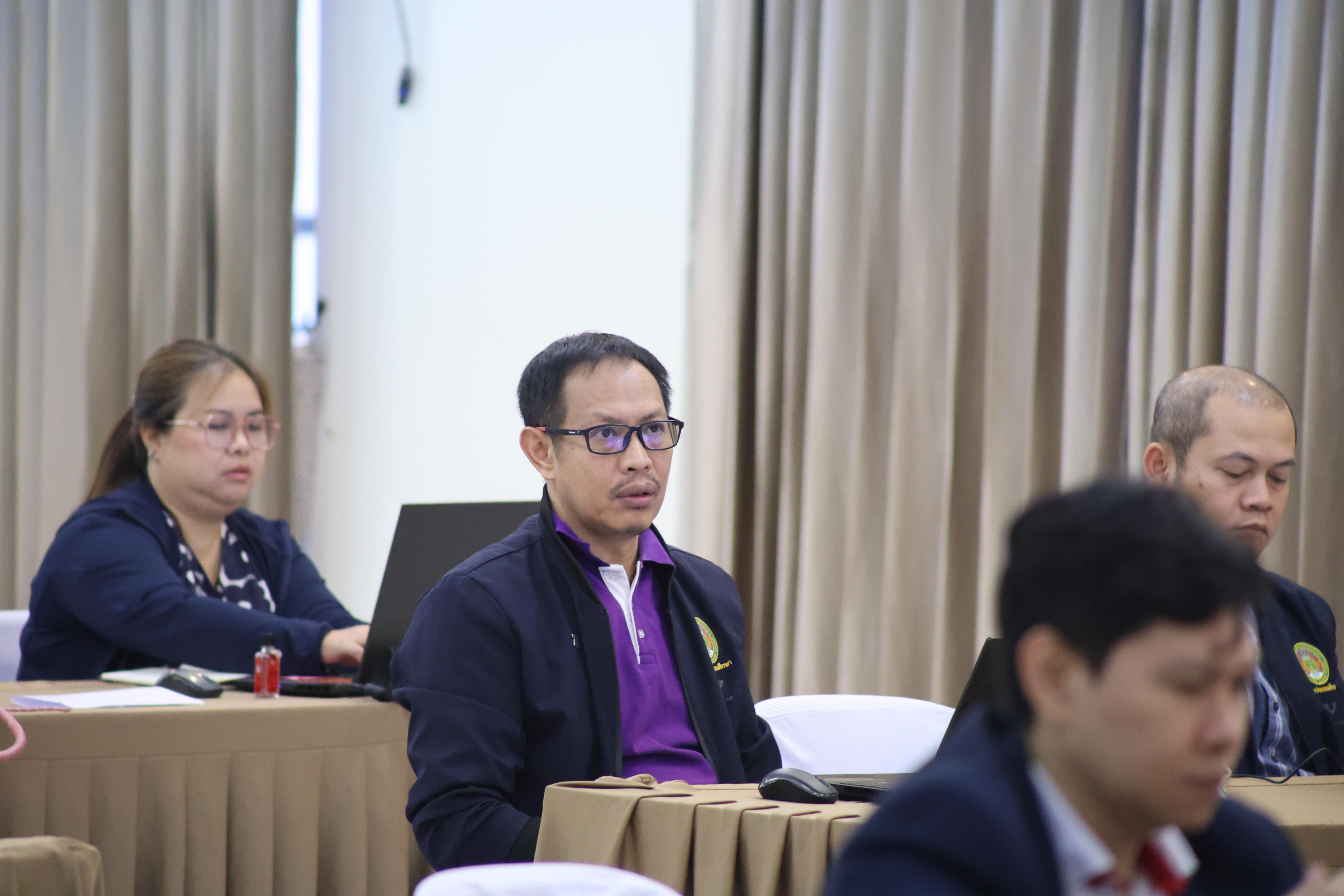 109. คณะครุศาสตร์ มหาวิทยาลัยราชภัฏกำแพงเพชร ได้จัดโครงการพัฒนาสมรรถนะครูของครู มหาวิทยาลัยราชภัฏ 38 แห่ง