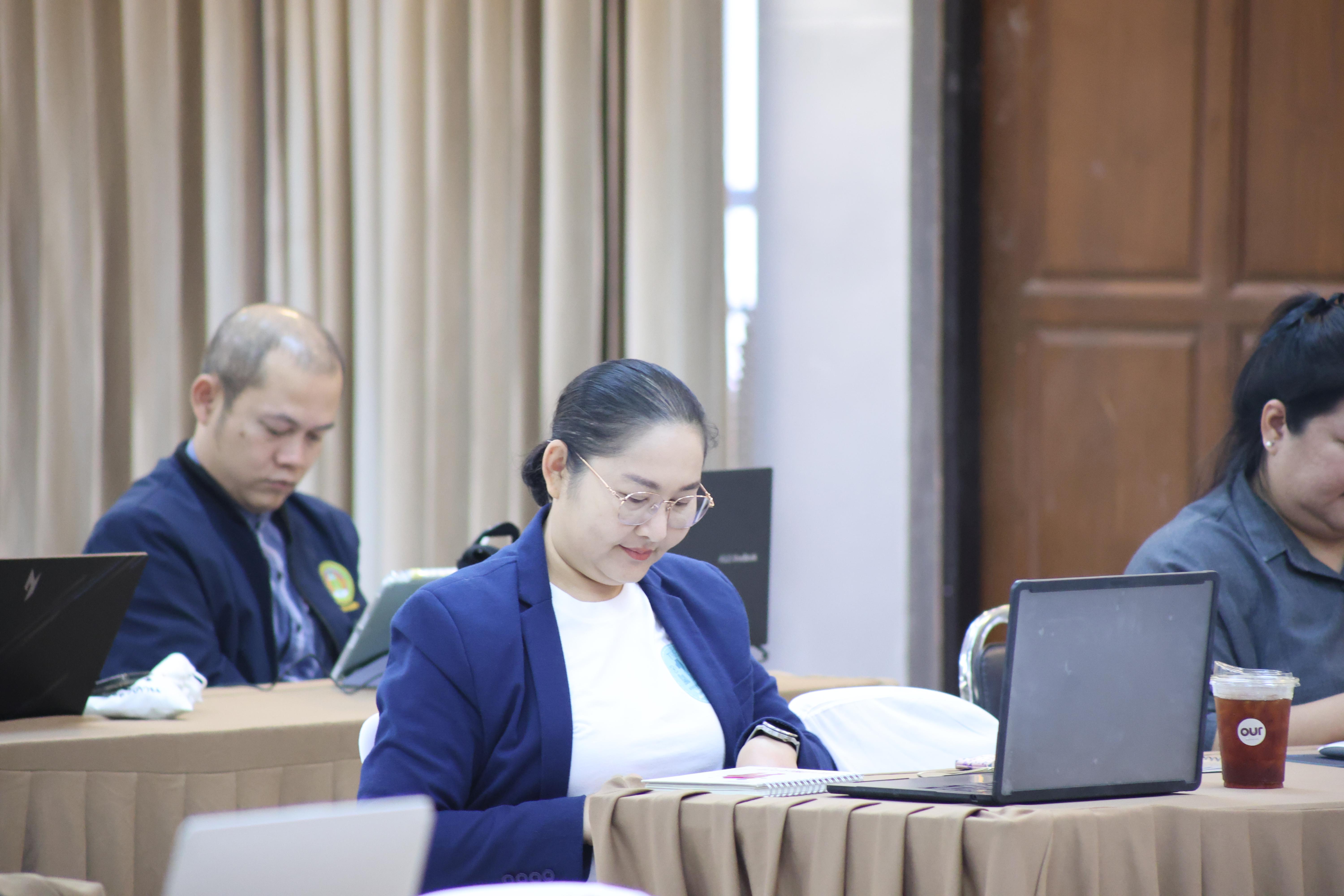 114. คณะครุศาสตร์ มหาวิทยาลัยราชภัฏกำแพงเพชร ได้จัดโครงการพัฒนาสมรรถนะครูของครู มหาวิทยาลัยราชภัฏ 38 แห่ง