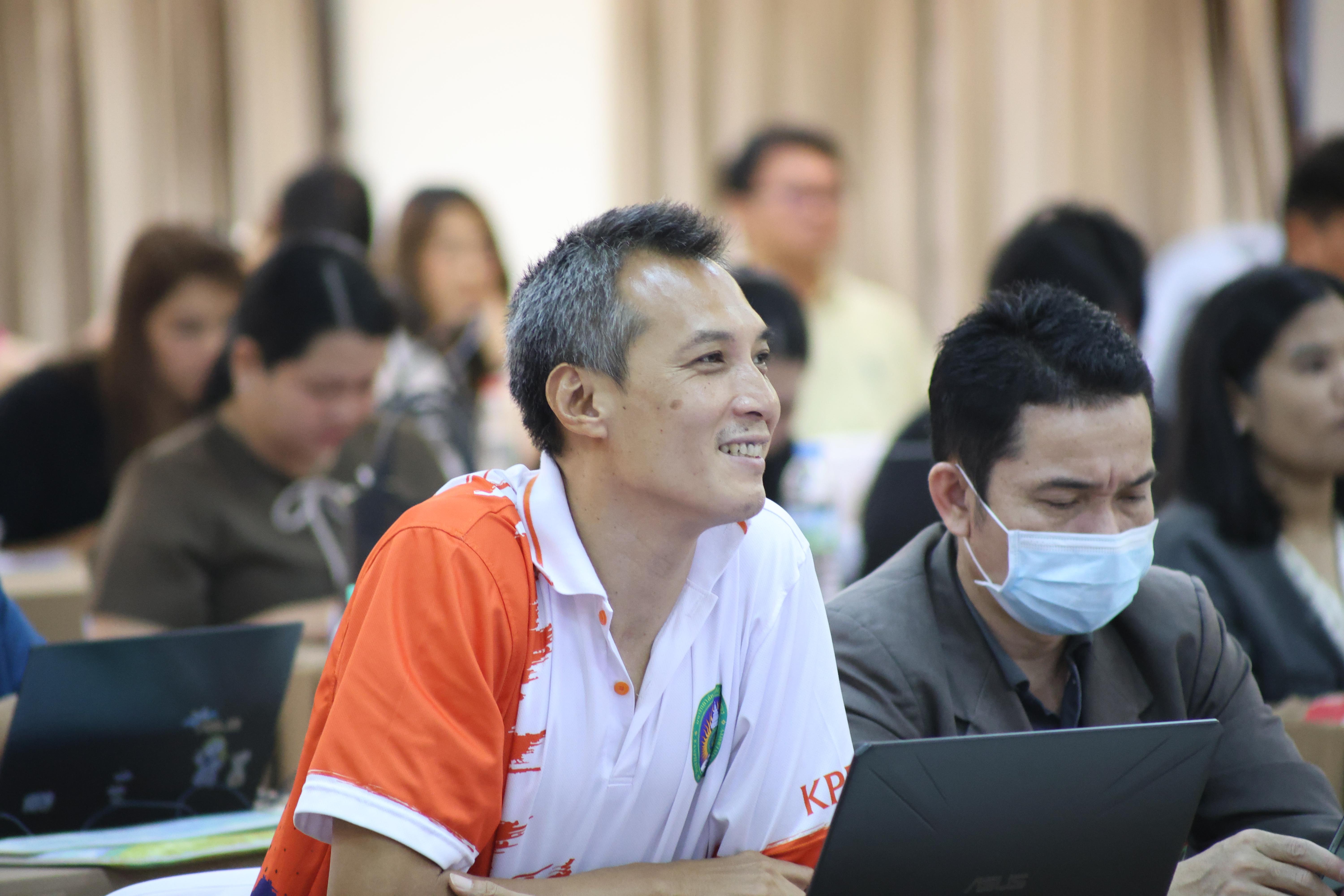 124. คณะครุศาสตร์ มหาวิทยาลัยราชภัฏกำแพงเพชร ได้จัดโครงการพัฒนาสมรรถนะครูของครู มหาวิทยาลัยราชภัฏ 38 แห่ง