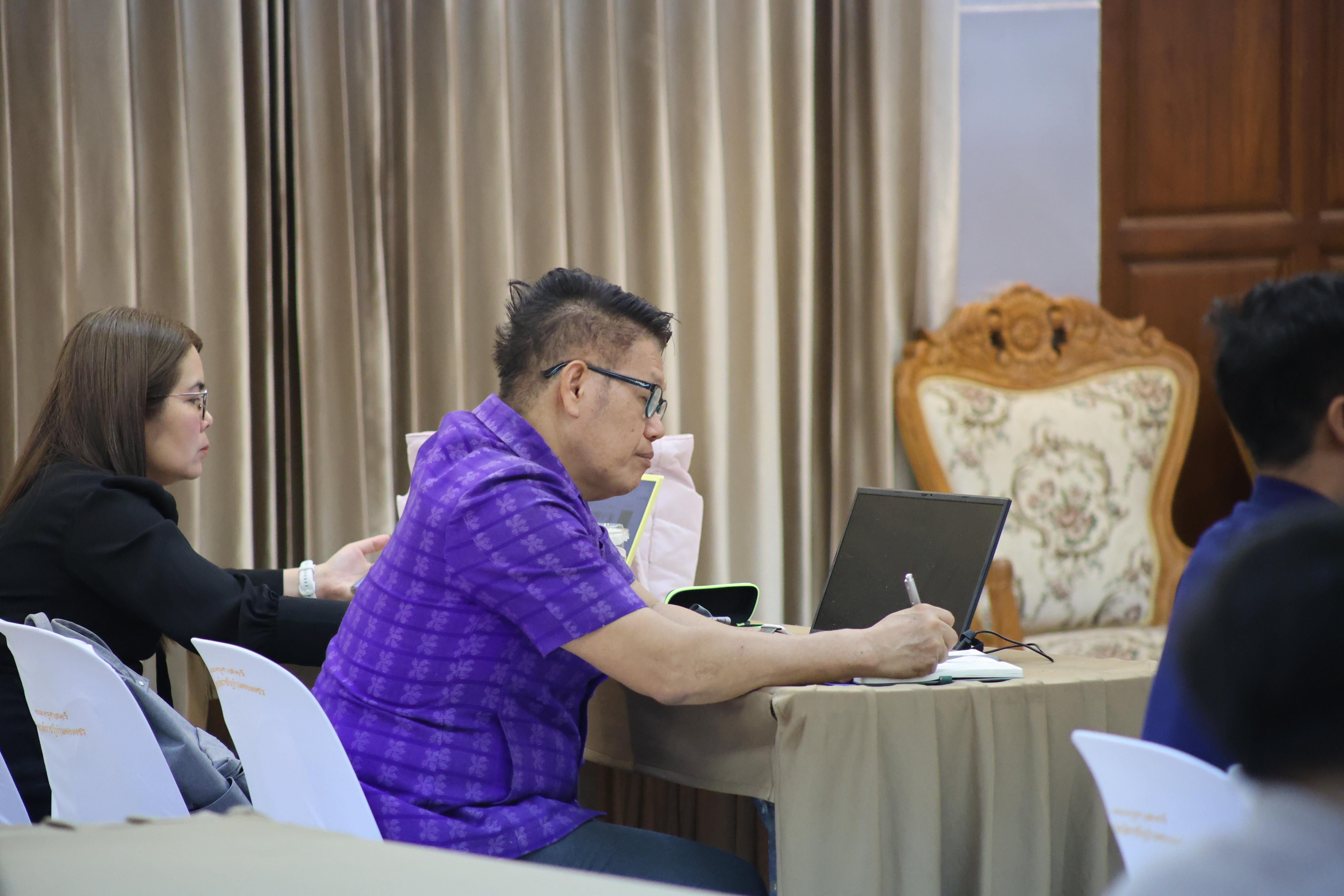 136. คณะครุศาสตร์ มหาวิทยาลัยราชภัฏกำแพงเพชร ได้จัดโครงการพัฒนาสมรรถนะครูของครู มหาวิทยาลัยราชภัฏ 38 แห่ง