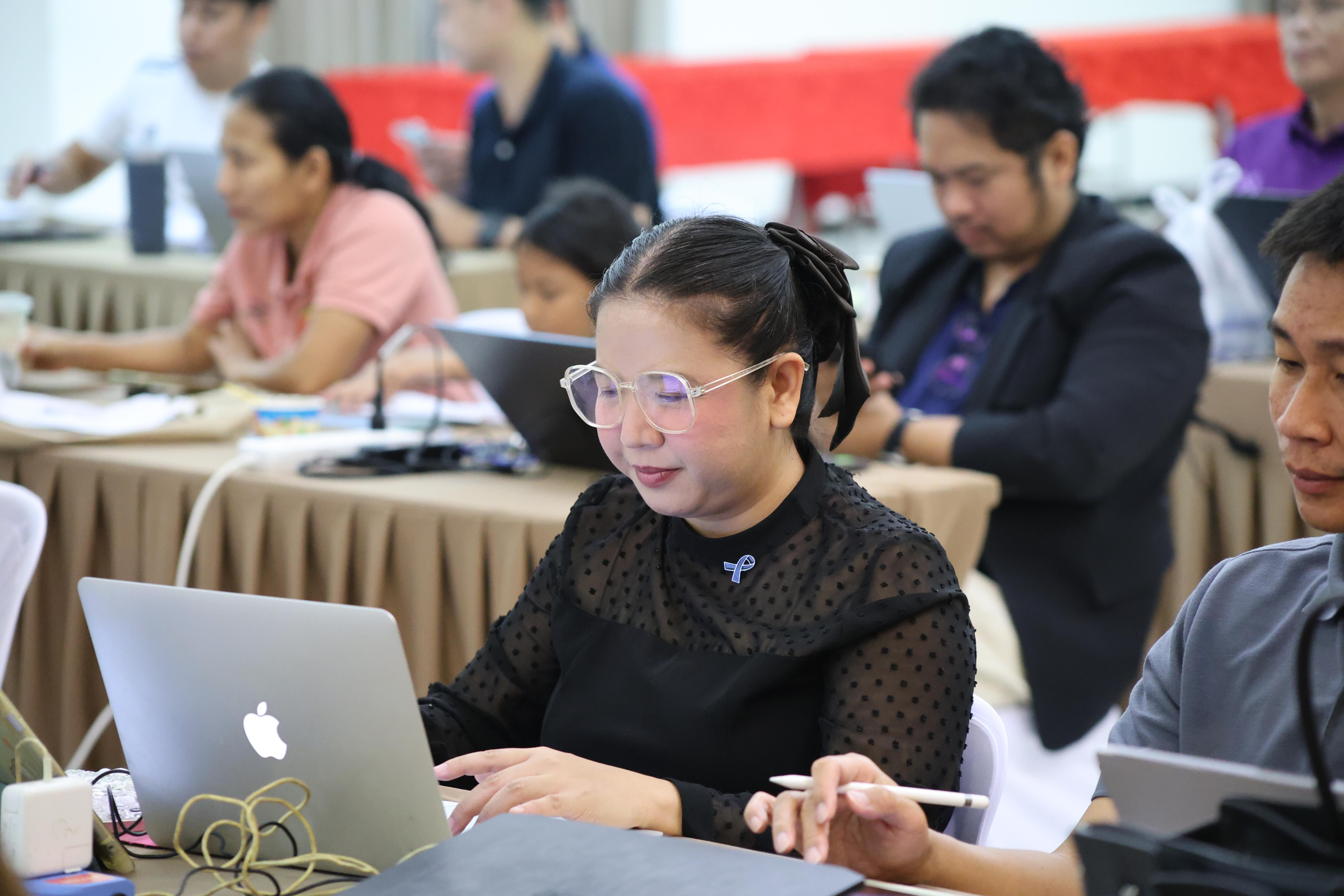 156. คณะครุศาสตร์ มหาวิทยาลัยราชภัฏกำแพงเพชร ได้จัดโครงการพัฒนาสมรรถนะครูของครู มหาวิทยาลัยราชภัฏ 38 แห่ง