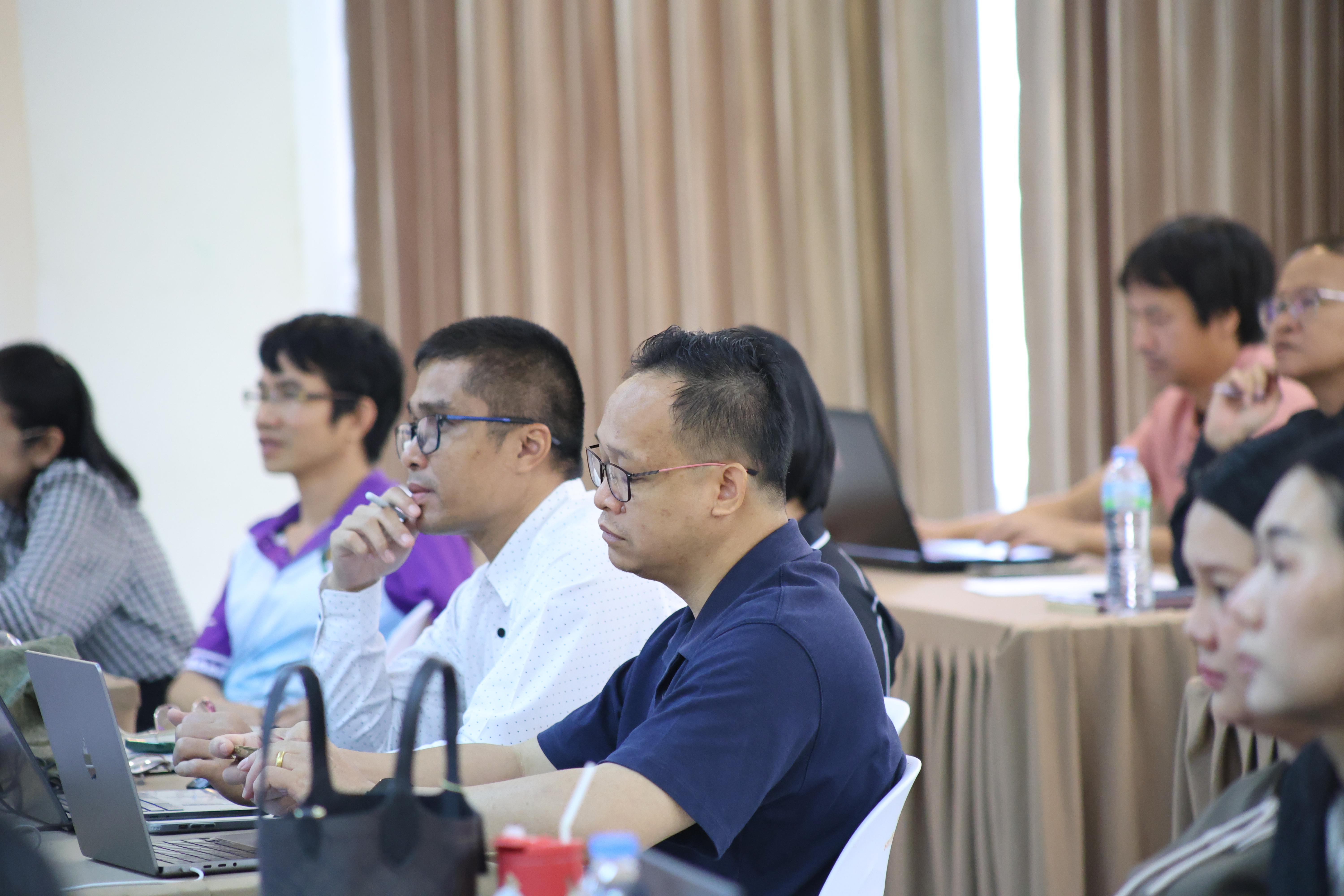 171. คณะครุศาสตร์ มหาวิทยาลัยราชภัฏกำแพงเพชร ได้จัดโครงการพัฒนาสมรรถนะครูของครู มหาวิทยาลัยราชภัฏ 38 แห่ง