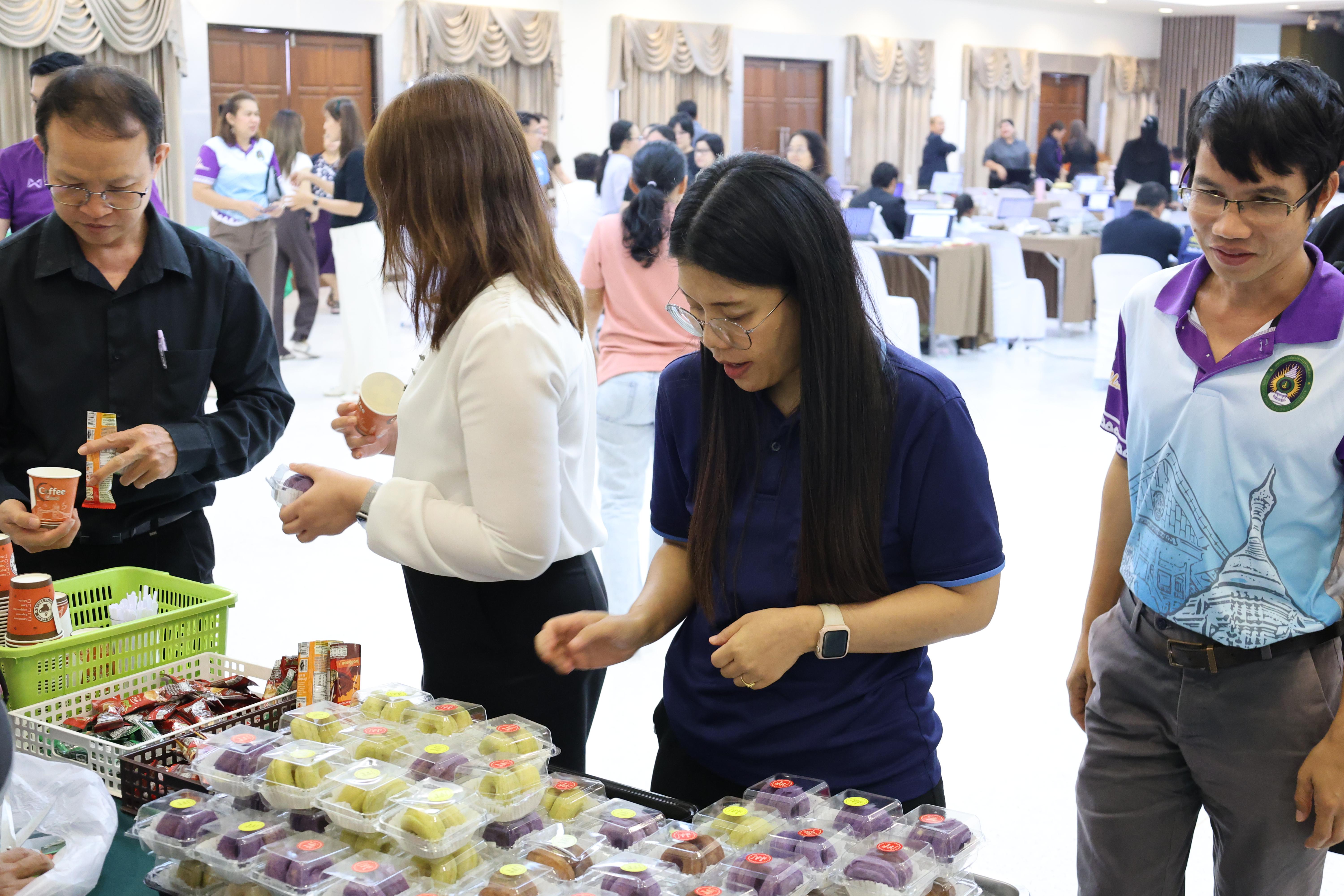 193. คณะครุศาสตร์ มหาวิทยาลัยราชภัฏกำแพงเพชร ได้จัดโครงการพัฒนาสมรรถนะครูของครู มหาวิทยาลัยราชภัฏ 38 แห่ง