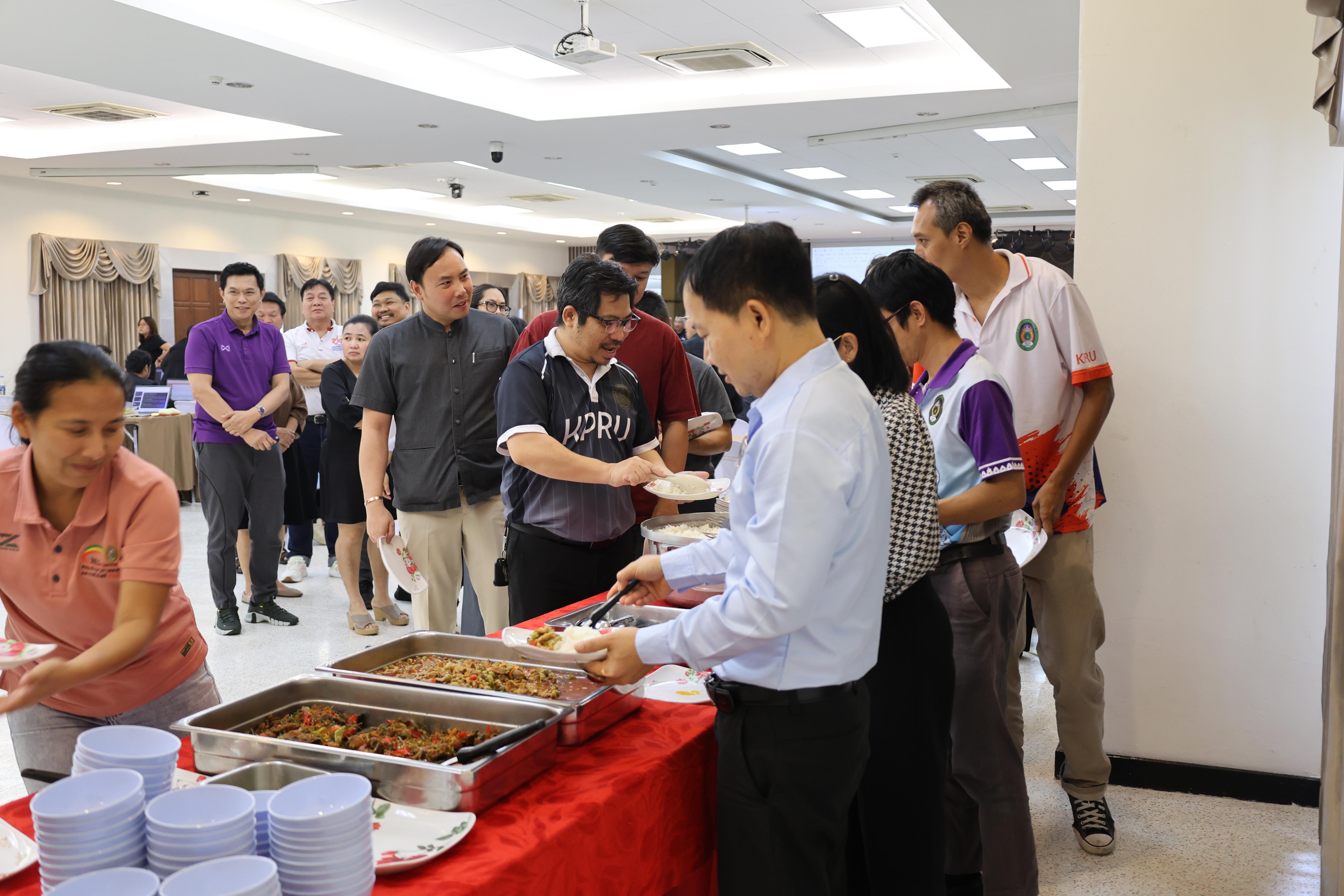 225. คณะครุศาสตร์ มหาวิทยาลัยราชภัฏกำแพงเพชร ได้จัดโครงการพัฒนาสมรรถนะครูของครู มหาวิทยาลัยราชภัฏ 38 แห่ง