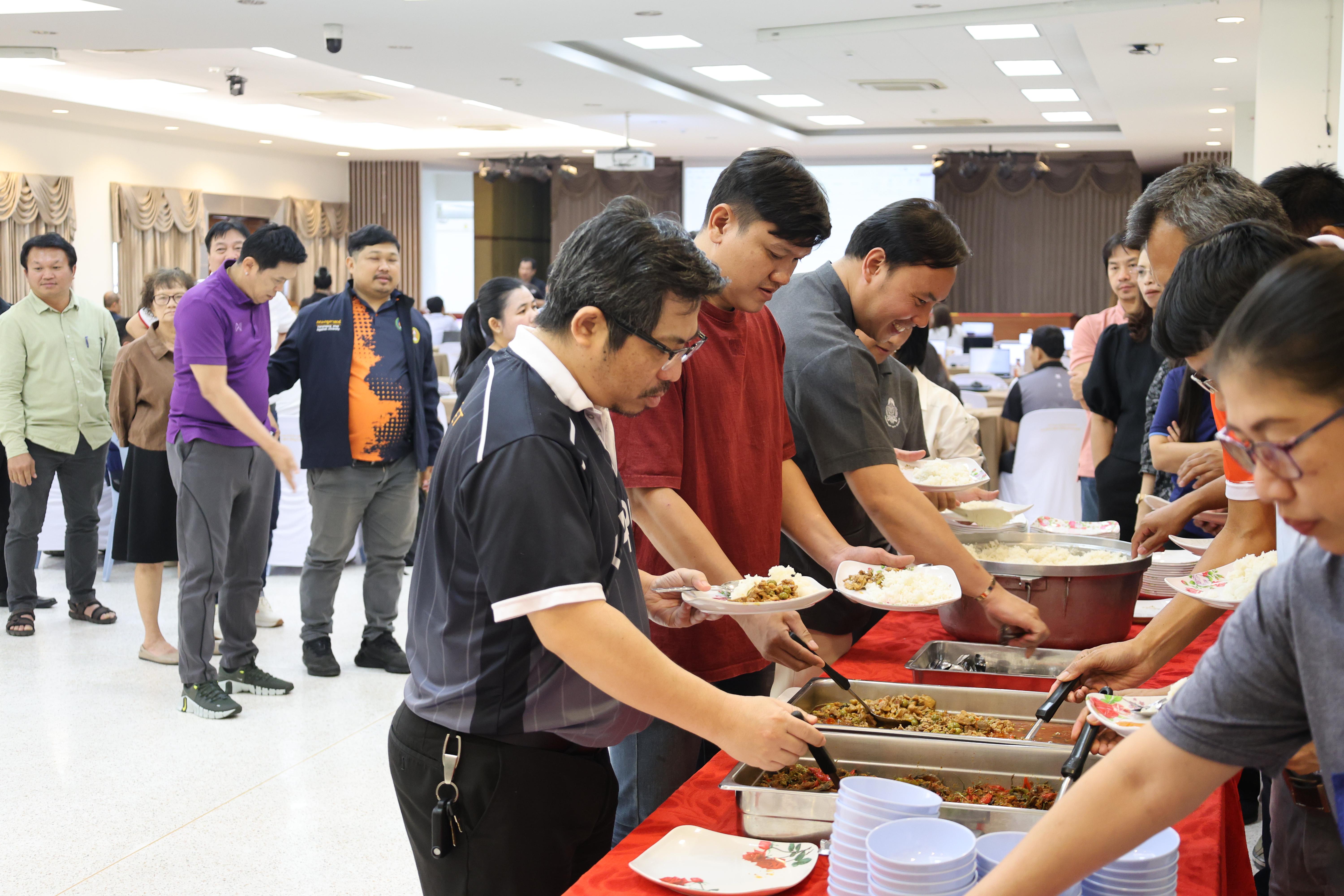 228. คณะครุศาสตร์ มหาวิทยาลัยราชภัฏกำแพงเพชร ได้จัดโครงการพัฒนาสมรรถนะครูของครู มหาวิทยาลัยราชภัฏ 38 แห่ง