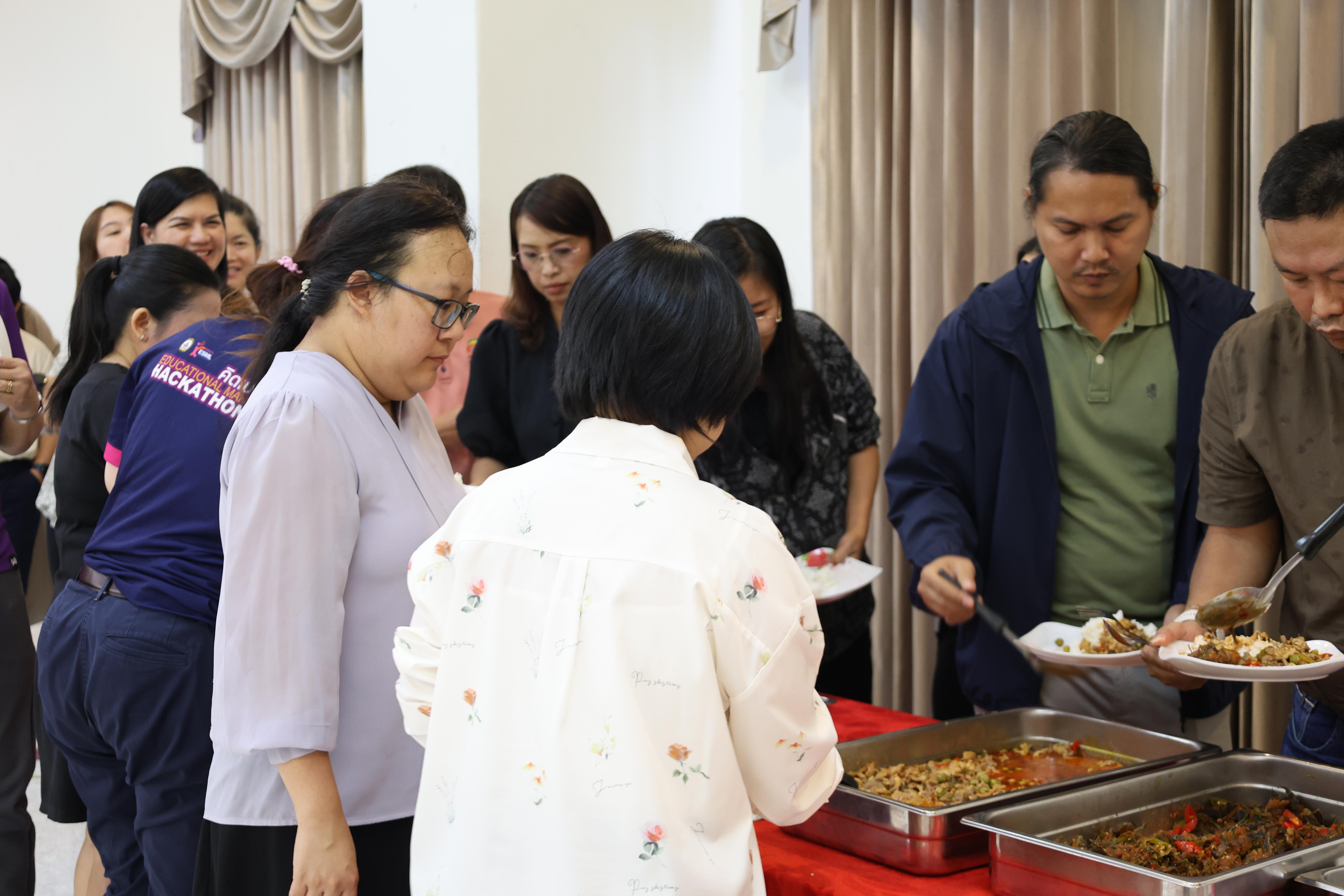 238. คณะครุศาสตร์ มหาวิทยาลัยราชภัฏกำแพงเพชร ได้จัดโครงการพัฒนาสมรรถนะครูของครู มหาวิทยาลัยราชภัฏ 38 แห่ง