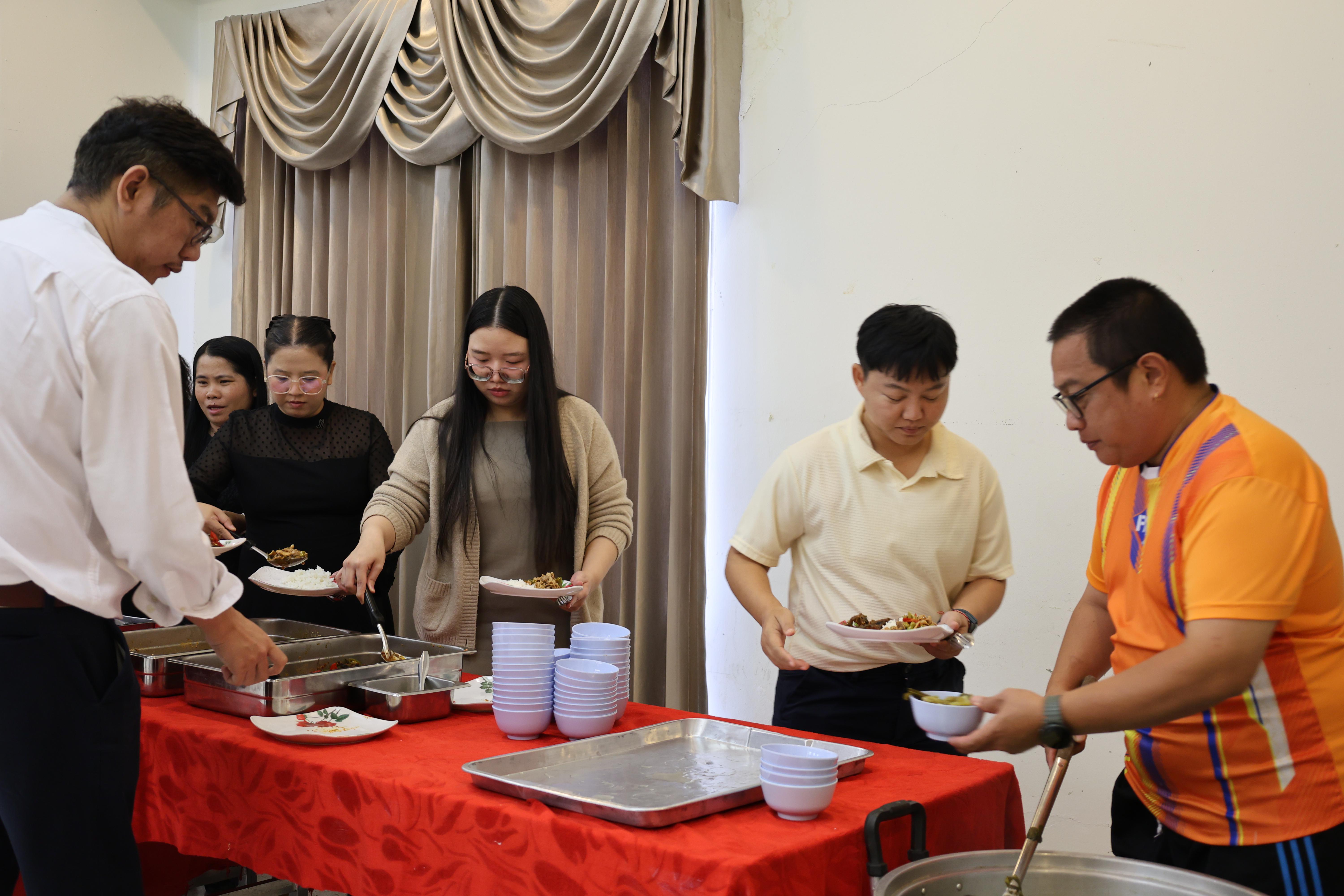 250. คณะครุศาสตร์ มหาวิทยาลัยราชภัฏกำแพงเพชร ได้จัดโครงการพัฒนาสมรรถนะครูของครู มหาวิทยาลัยราชภัฏ 38 แห่ง