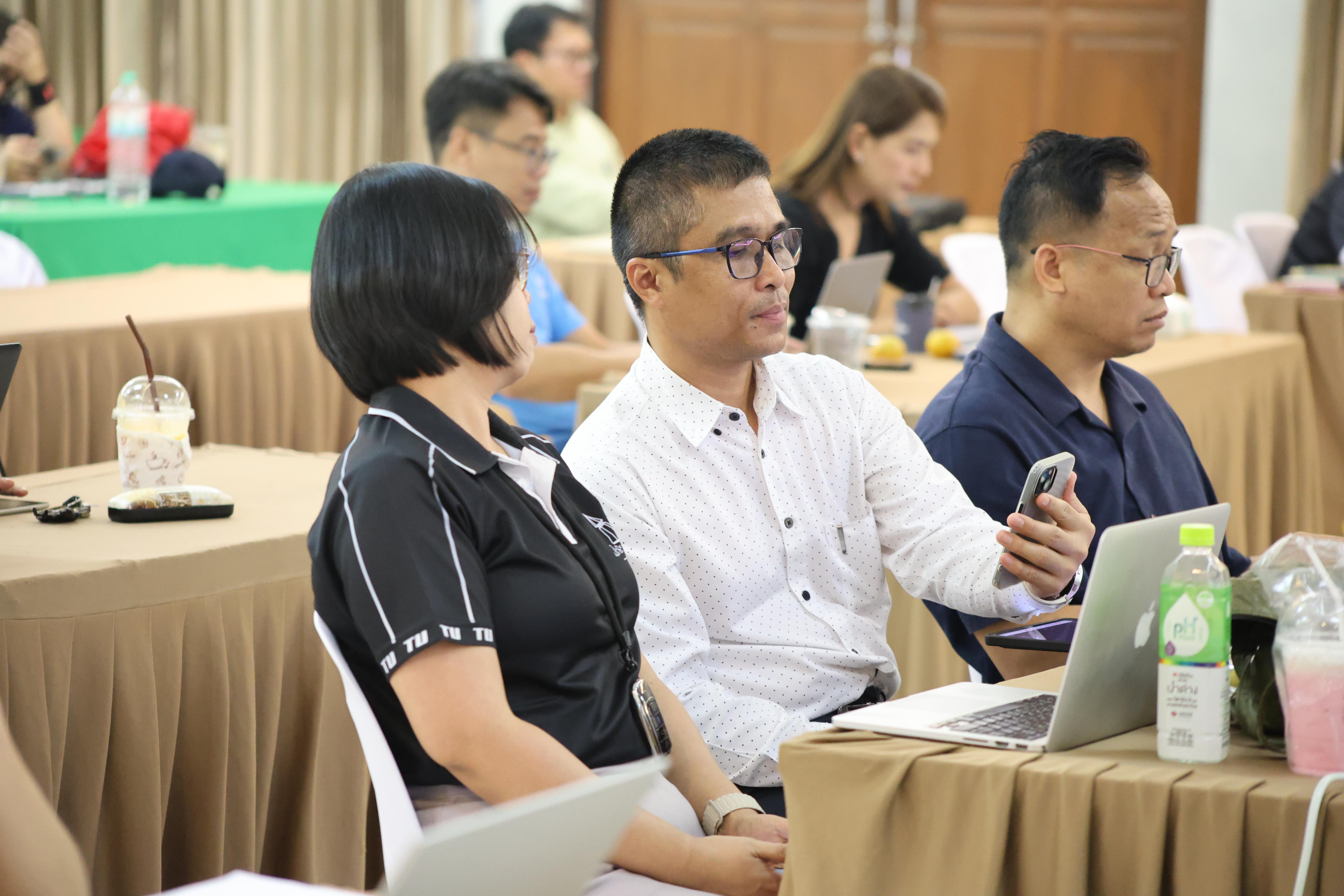 271. คณะครุศาสตร์ มหาวิทยาลัยราชภัฏกำแพงเพชร ได้จัดโครงการพัฒนาสมรรถนะครูของครู มหาวิทยาลัยราชภัฏ 38 แห่ง