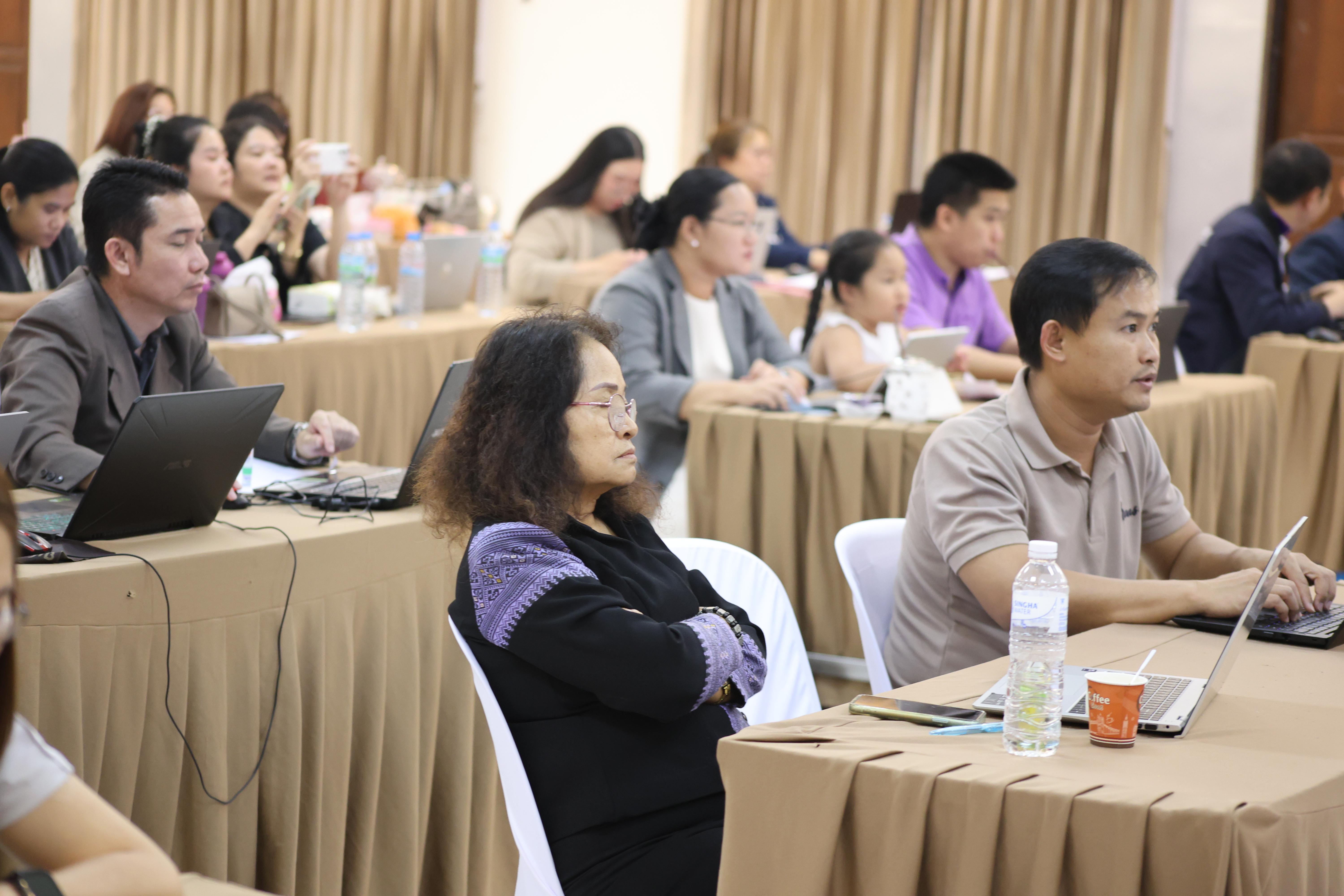 278. คณะครุศาสตร์ มหาวิทยาลัยราชภัฏกำแพงเพชร ได้จัดโครงการพัฒนาสมรรถนะครูของครู มหาวิทยาลัยราชภัฏ 38 แห่ง