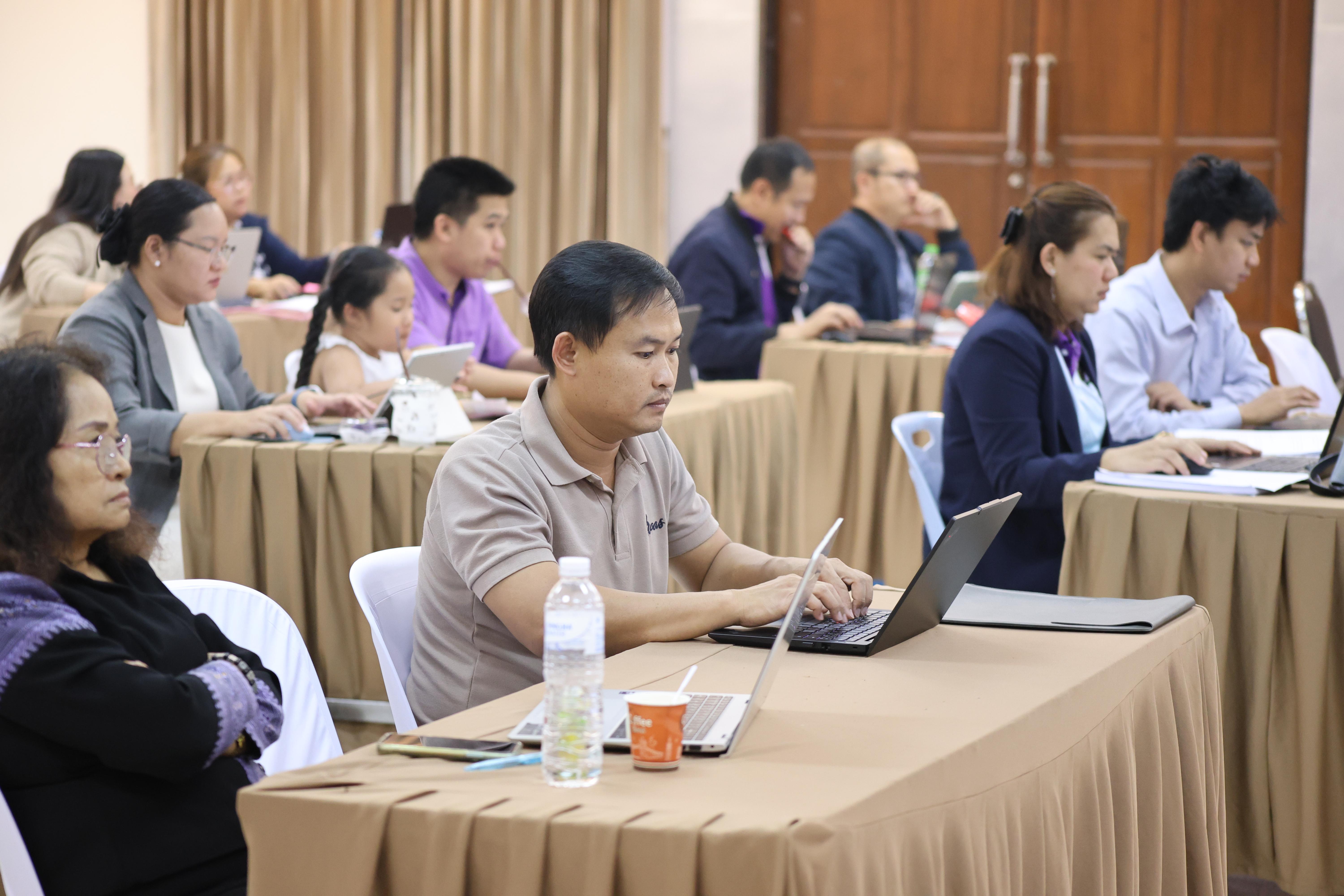 279. คณะครุศาสตร์ มหาวิทยาลัยราชภัฏกำแพงเพชร ได้จัดโครงการพัฒนาสมรรถนะครูของครู มหาวิทยาลัยราชภัฏ 38 แห่ง