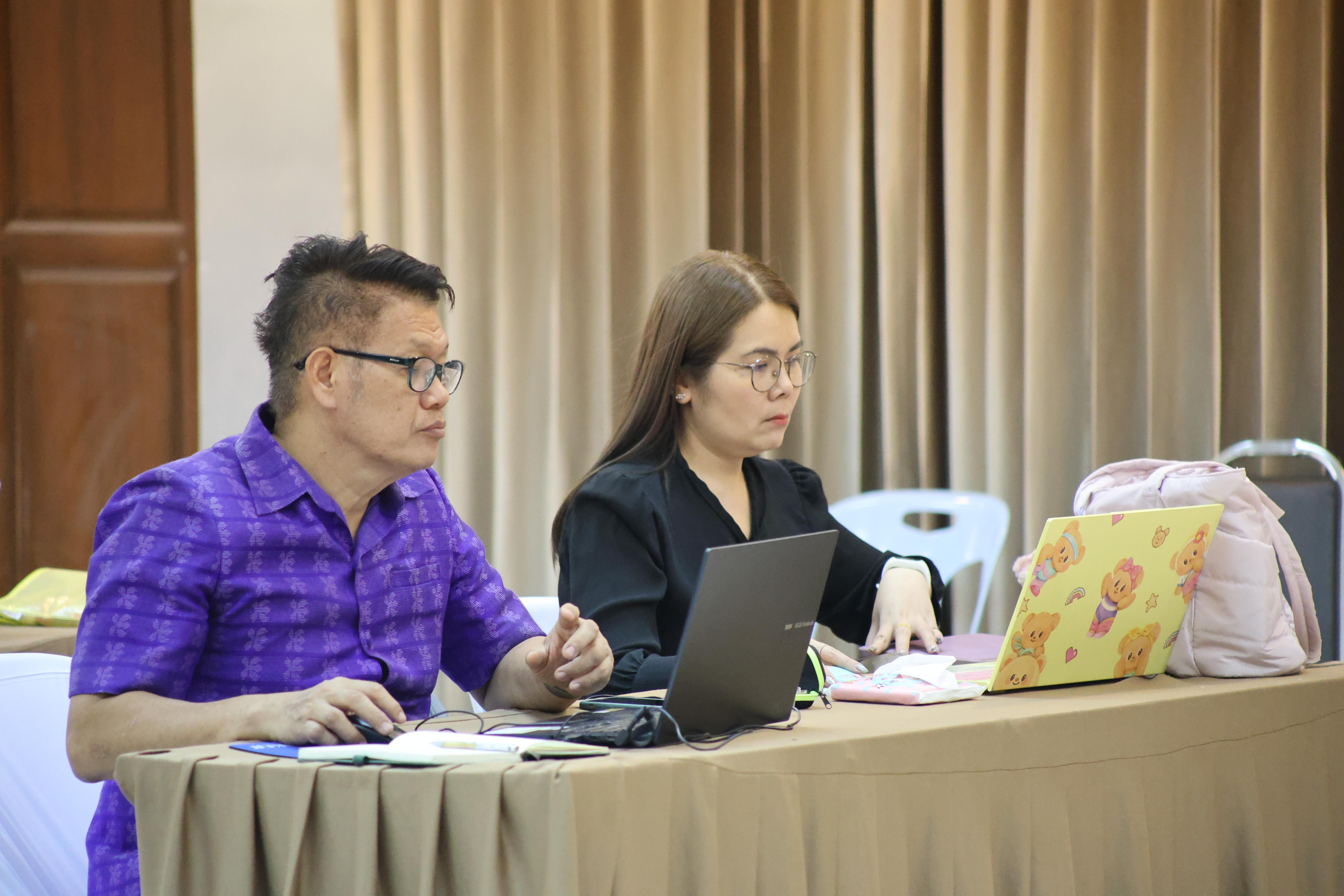 293. คณะครุศาสตร์ มหาวิทยาลัยราชภัฏกำแพงเพชร ได้จัดโครงการพัฒนาสมรรถนะครูของครู มหาวิทยาลัยราชภัฏ 38 แห่ง