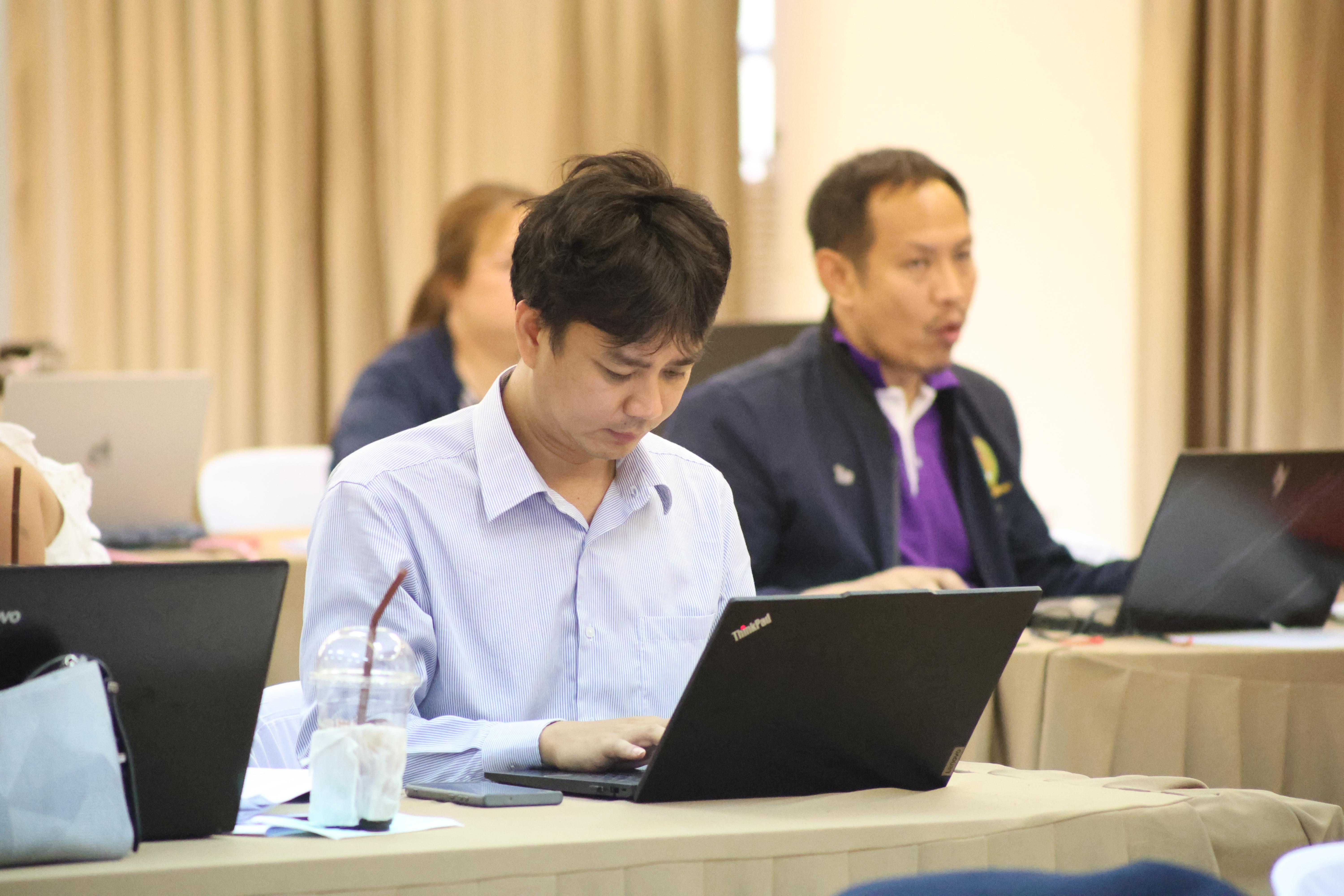 300. คณะครุศาสตร์ มหาวิทยาลัยราชภัฏกำแพงเพชร ได้จัดโครงการพัฒนาสมรรถนะครูของครู มหาวิทยาลัยราชภัฏ 38 แห่ง