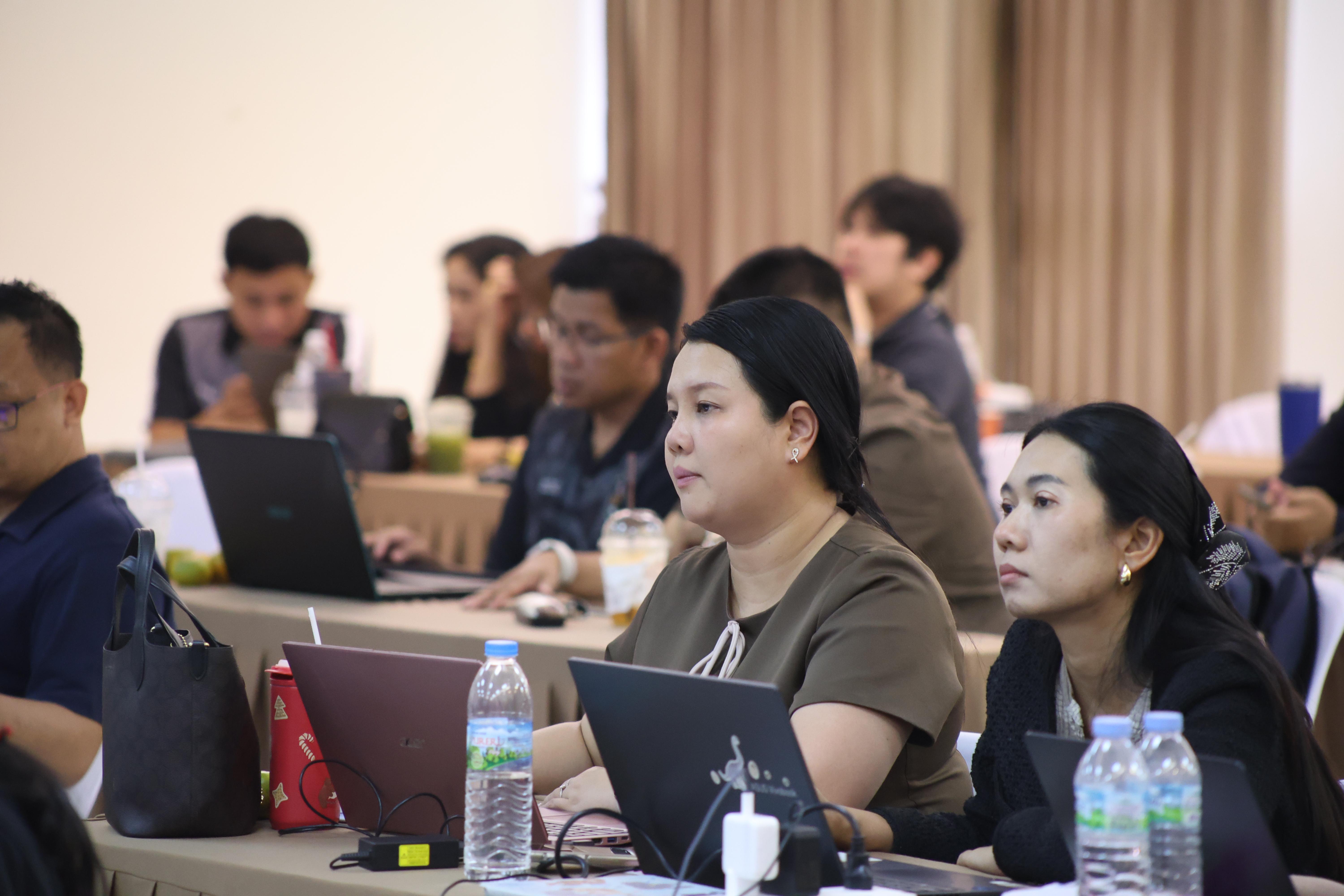 322. คณะครุศาสตร์ มหาวิทยาลัยราชภัฏกำแพงเพชร ได้จัดโครงการพัฒนาสมรรถนะครูของครู มหาวิทยาลัยราชภัฏ 38 แห่ง