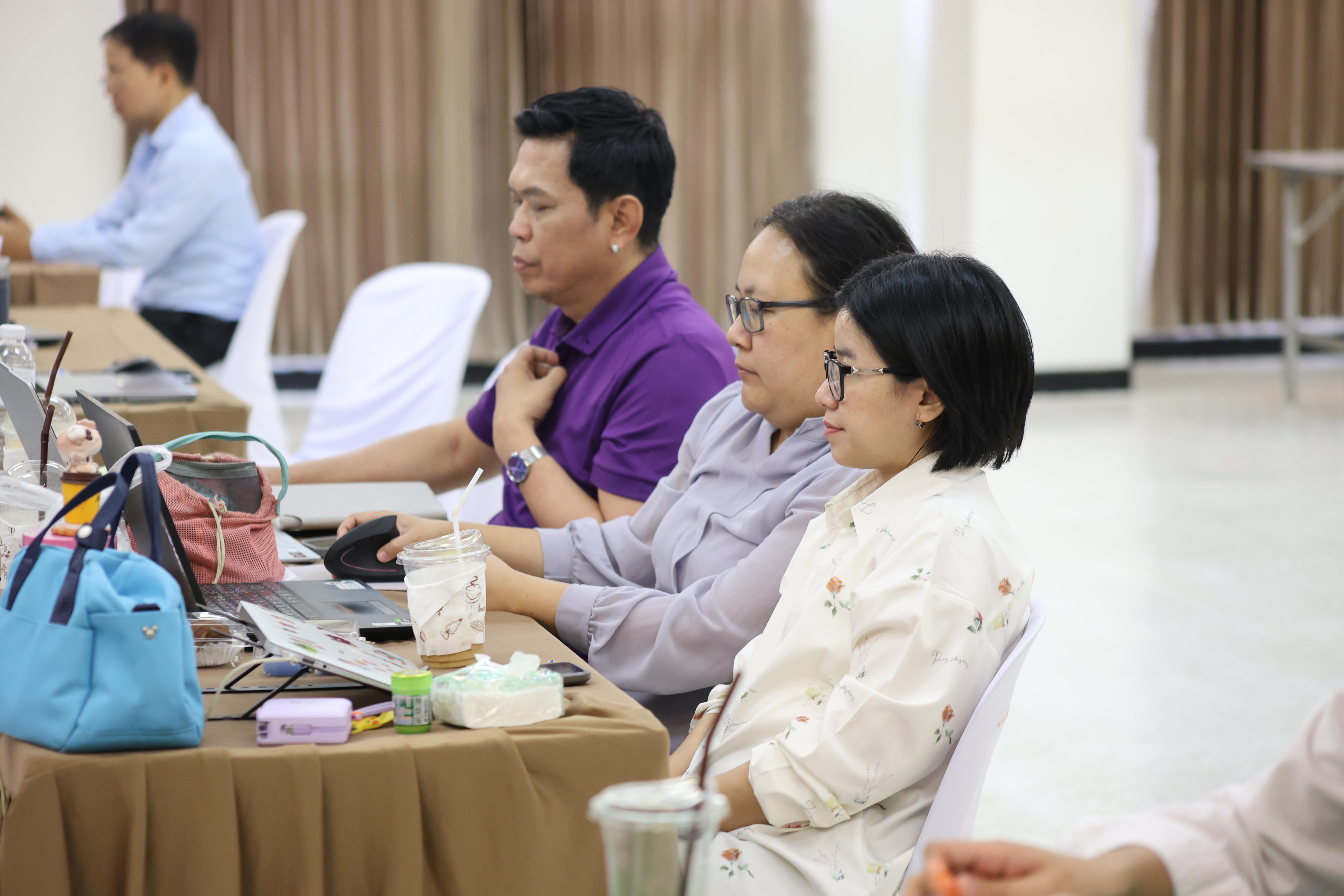 354. คณะครุศาสตร์ มหาวิทยาลัยราชภัฏกำแพงเพชร ได้จัดโครงการพัฒนาสมรรถนะครูของครู มหาวิทยาลัยราชภัฏ 38 แห่ง