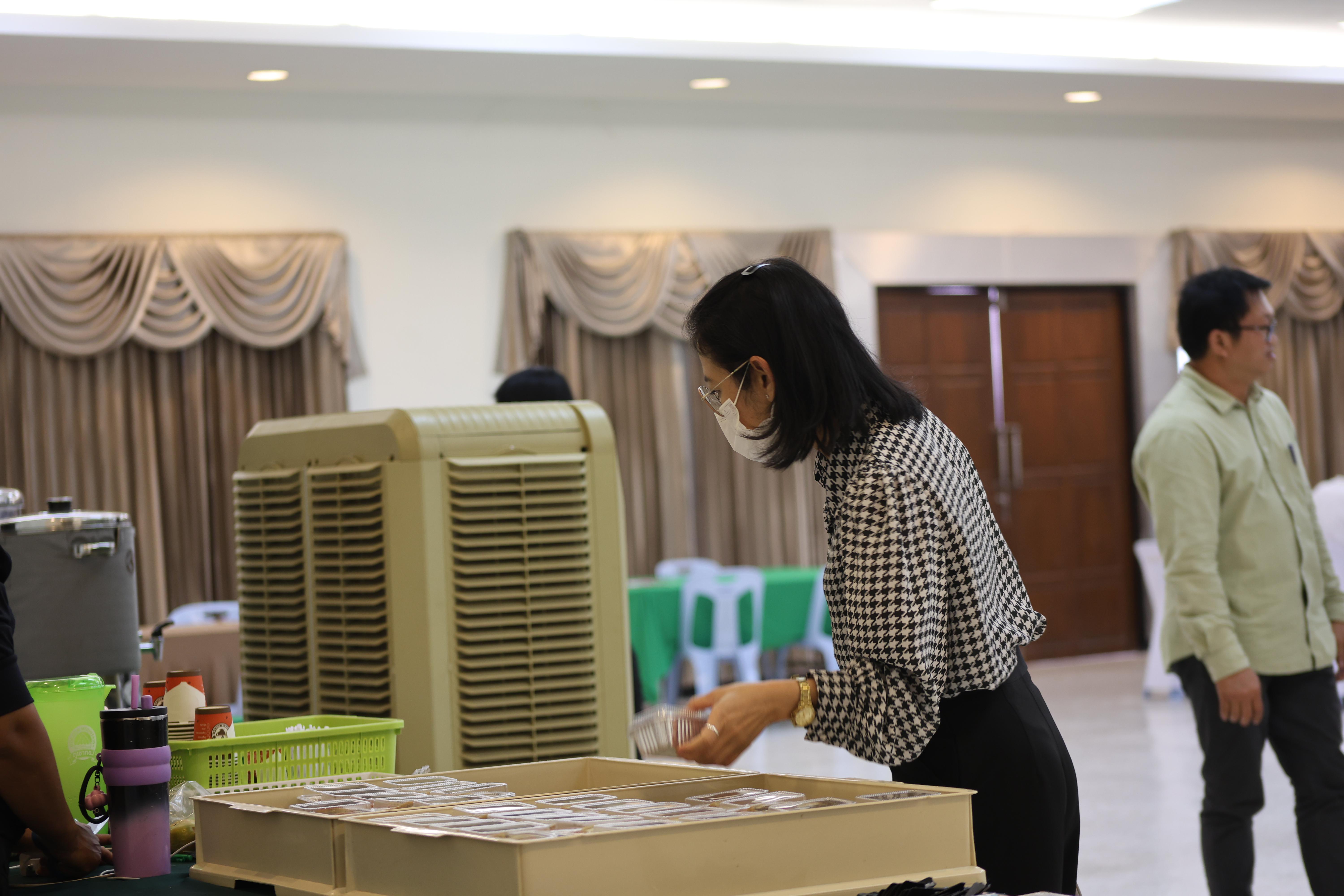 373. คณะครุศาสตร์ มหาวิทยาลัยราชภัฏกำแพงเพชร ได้จัดโครงการพัฒนาสมรรถนะครูของครู มหาวิทยาลัยราชภัฏ 38 แห่ง