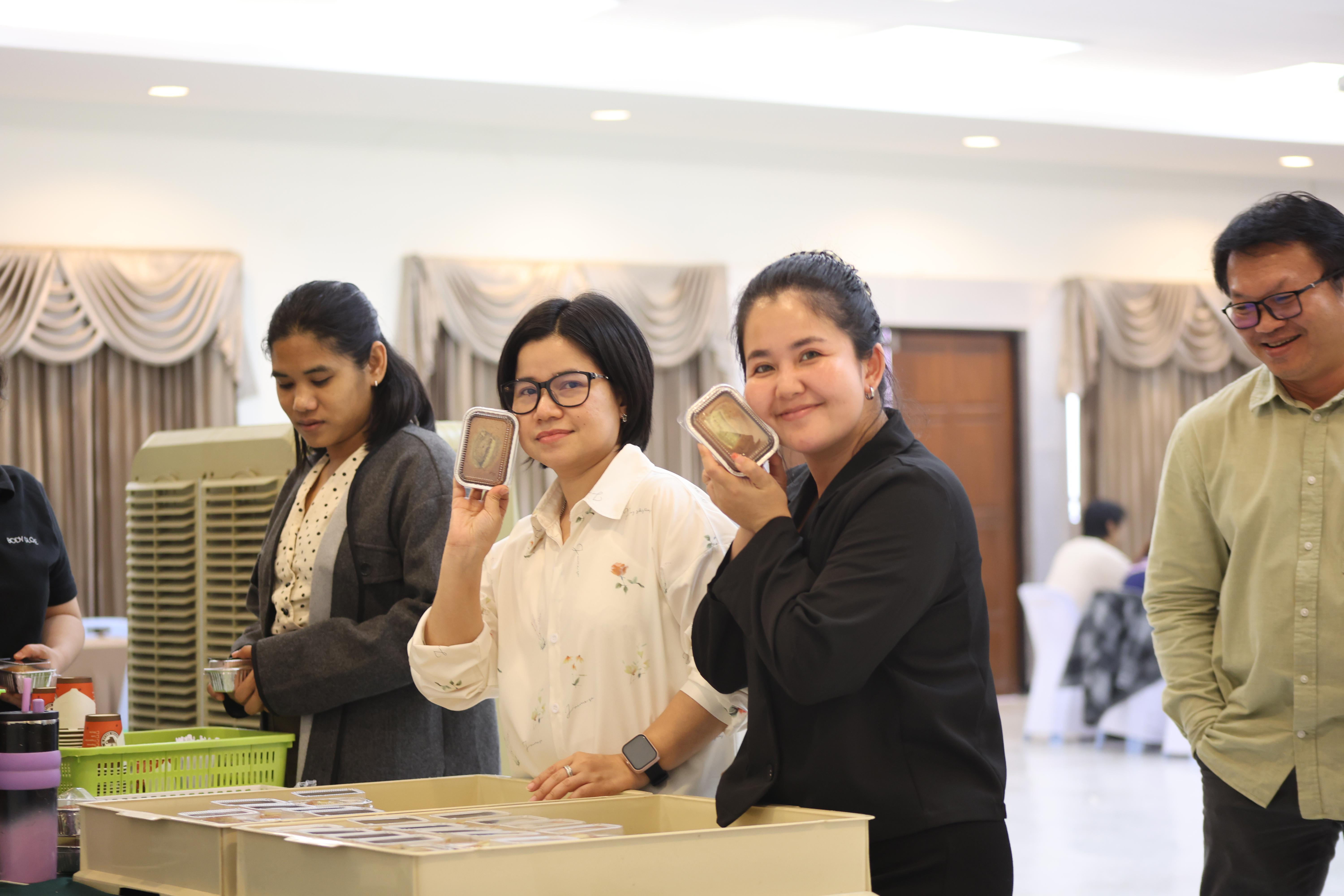 385. คณะครุศาสตร์ มหาวิทยาลัยราชภัฏกำแพงเพชร ได้จัดโครงการพัฒนาสมรรถนะครูของครู มหาวิทยาลัยราชภัฏ 38 แห่ง