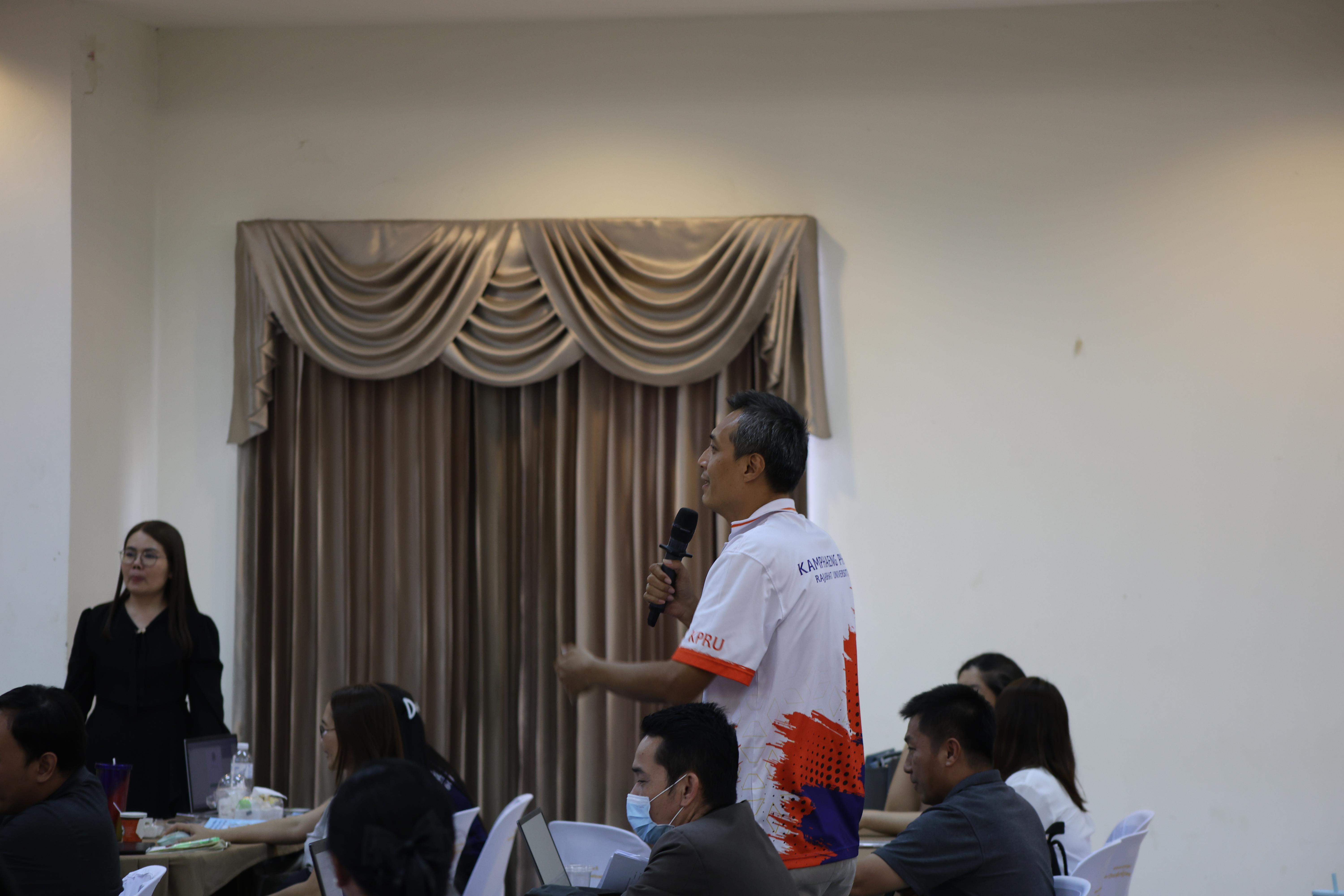 390. คณะครุศาสตร์ มหาวิทยาลัยราชภัฏกำแพงเพชร ได้จัดโครงการพัฒนาสมรรถนะครูของครู มหาวิทยาลัยราชภัฏ 38 แห่ง