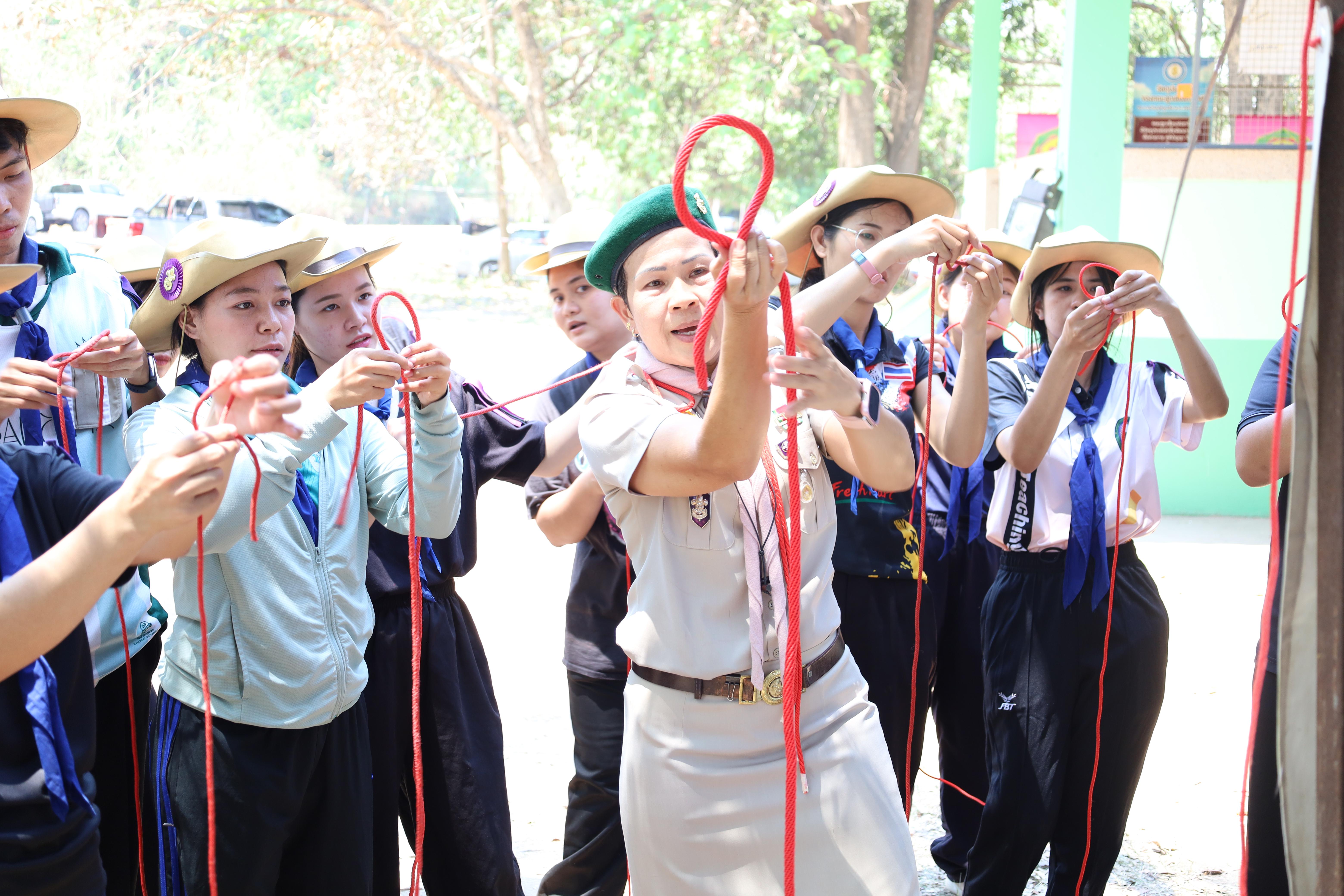 394. กิจกรรมอบรมวิชาผู้กำกับลูกเสือ ขั้นความรู้เบื้องต้น สำหรับนักศึกษาหลักสูตรประกาศนียบัตรบัณฑิต สาขาวิชาชีพครู ประจำปีการศึกษา 2568