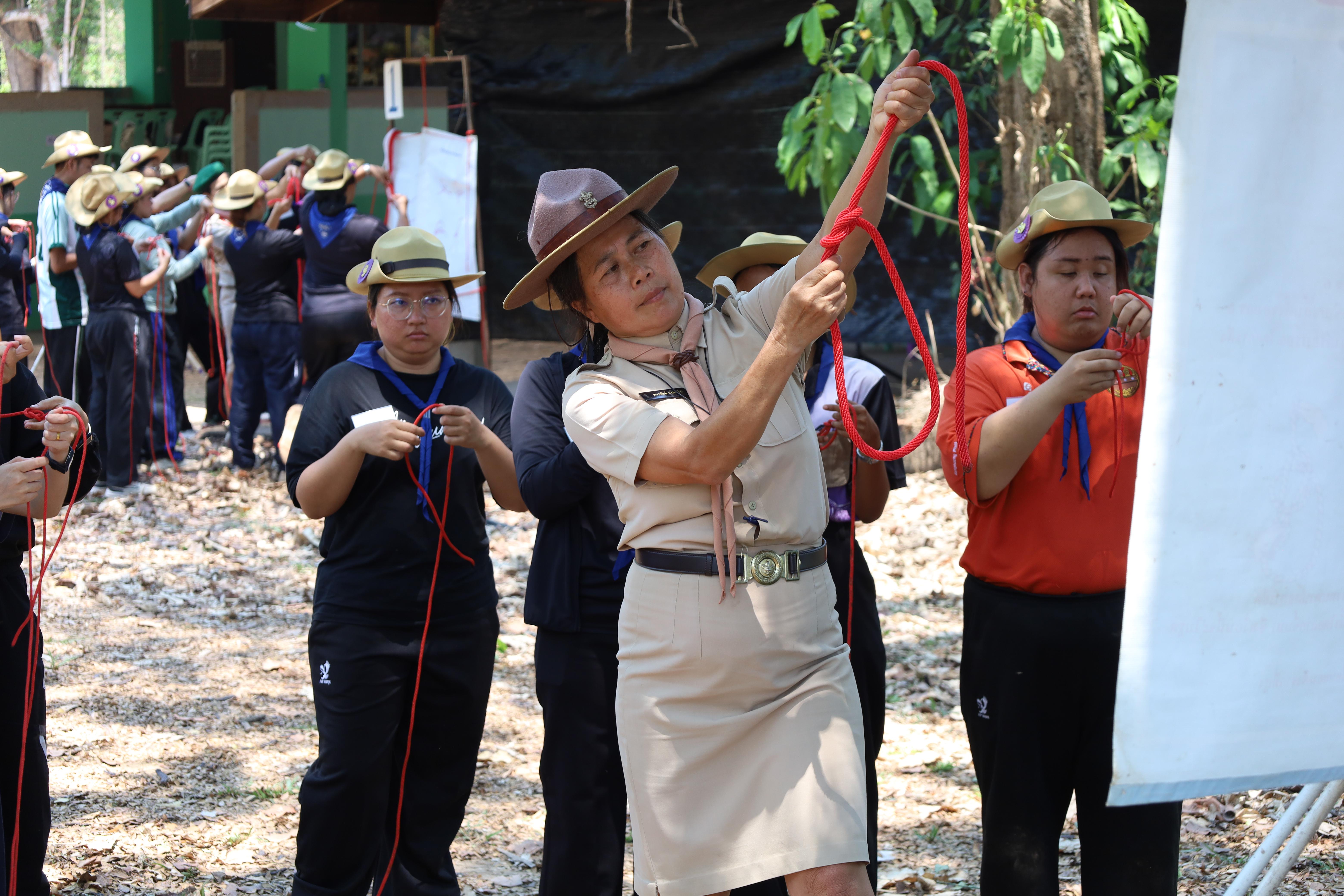 400. กิจกรรมอบรมวิชาผู้กำกับลูกเสือ ขั้นความรู้เบื้องต้น สำหรับนักศึกษาหลักสูตรประกาศนียบัตรบัณฑิต สาขาวิชาชีพครู ประจำปีการศึกษา 2568