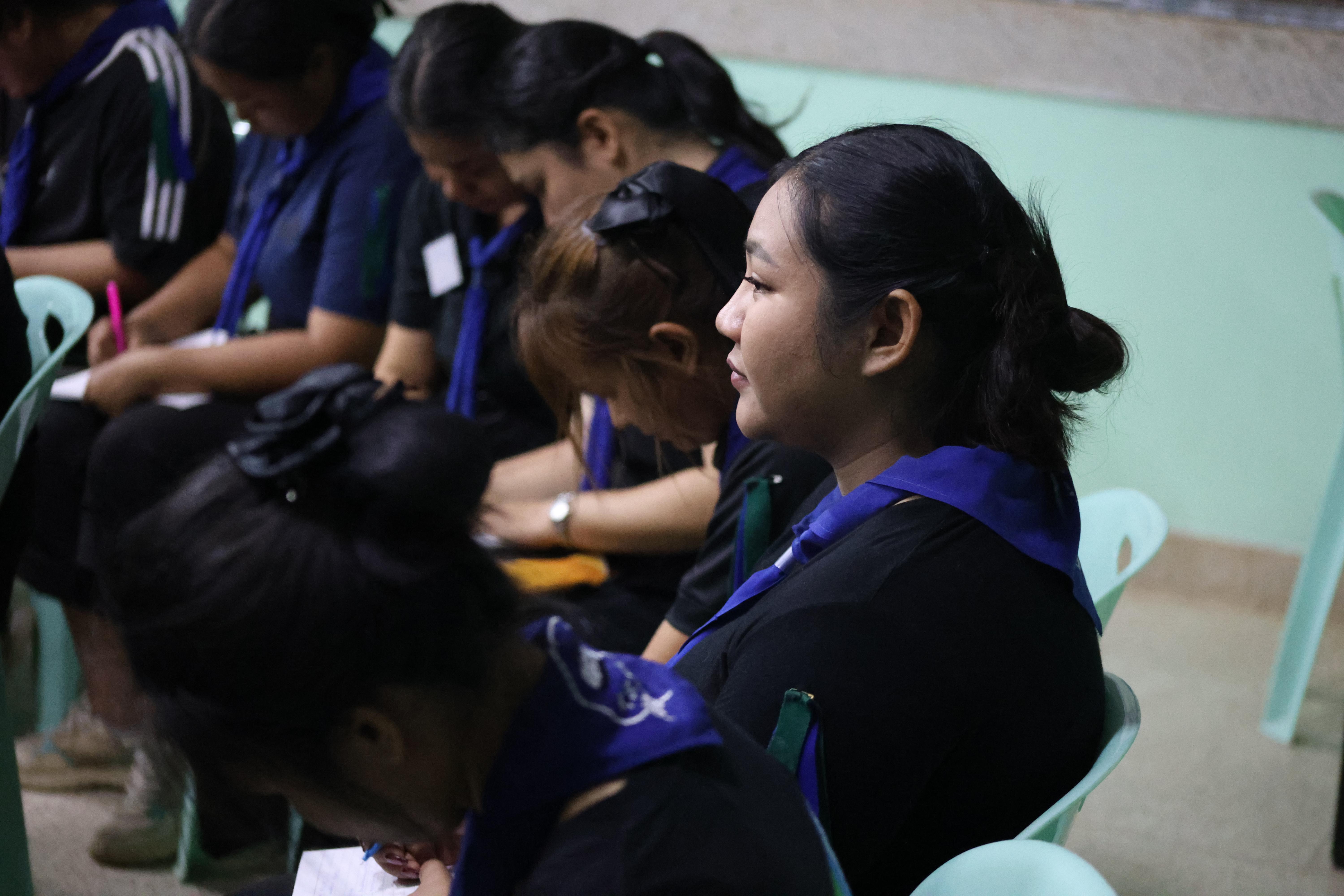 988. กิจกรรมอบรมวิชาผู้กำกับลูกเสือ ขั้นความรู้เบื้องต้น สำหรับนักศึกษาหลักสูตรประกาศนียบัตรบัณฑิต สาขาวิชาชีพครู ประจำปีการศึกษา 2568