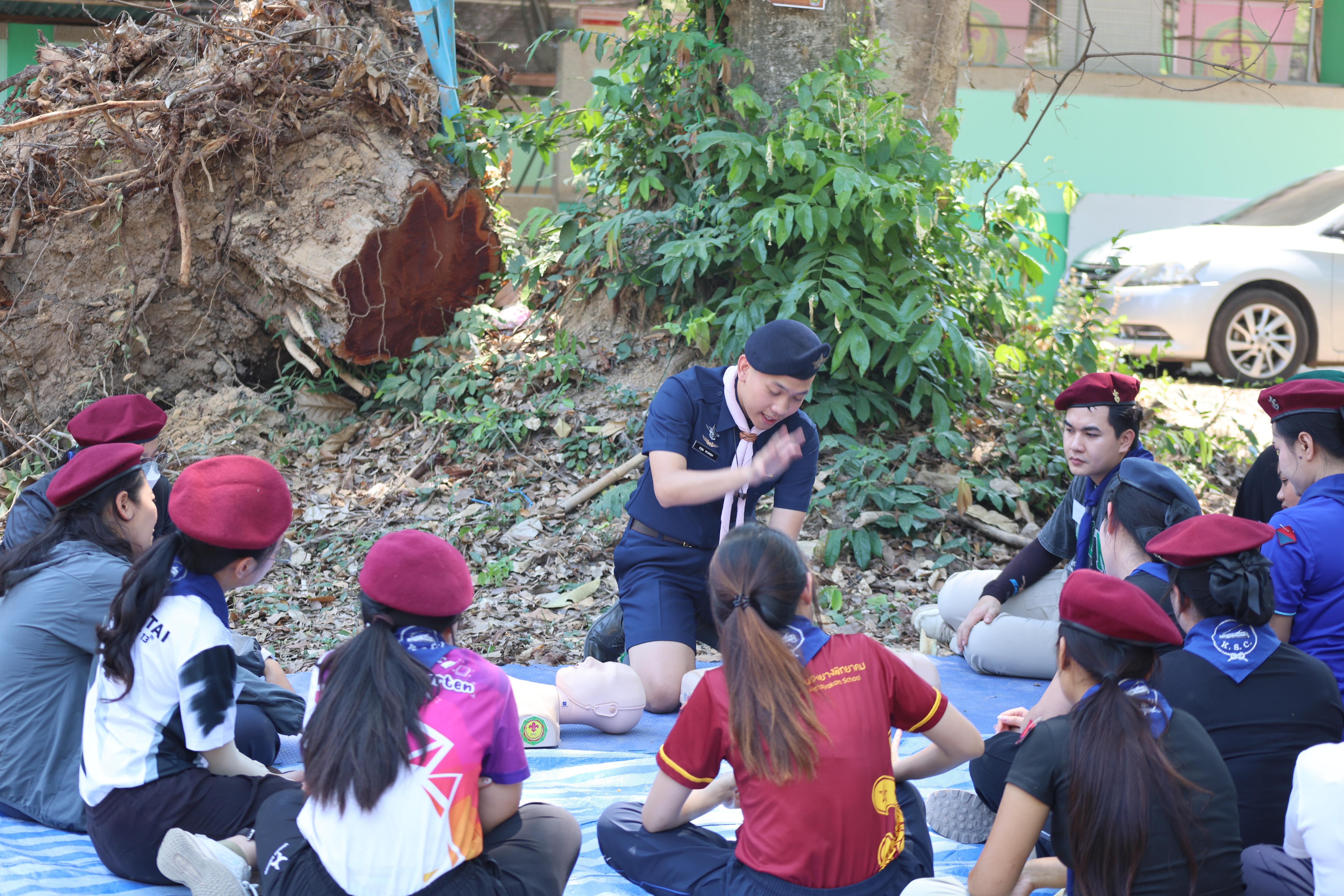 1129. กิจกรรมอบรมวิชาผู้กำกับลูกเสือ ขั้นความรู้เบื้องต้น สำหรับนักศึกษาหลักสูตรประกาศนียบัตรบัณฑิต สาขาวิชาชีพครู ประจำปีการศึกษา 2568