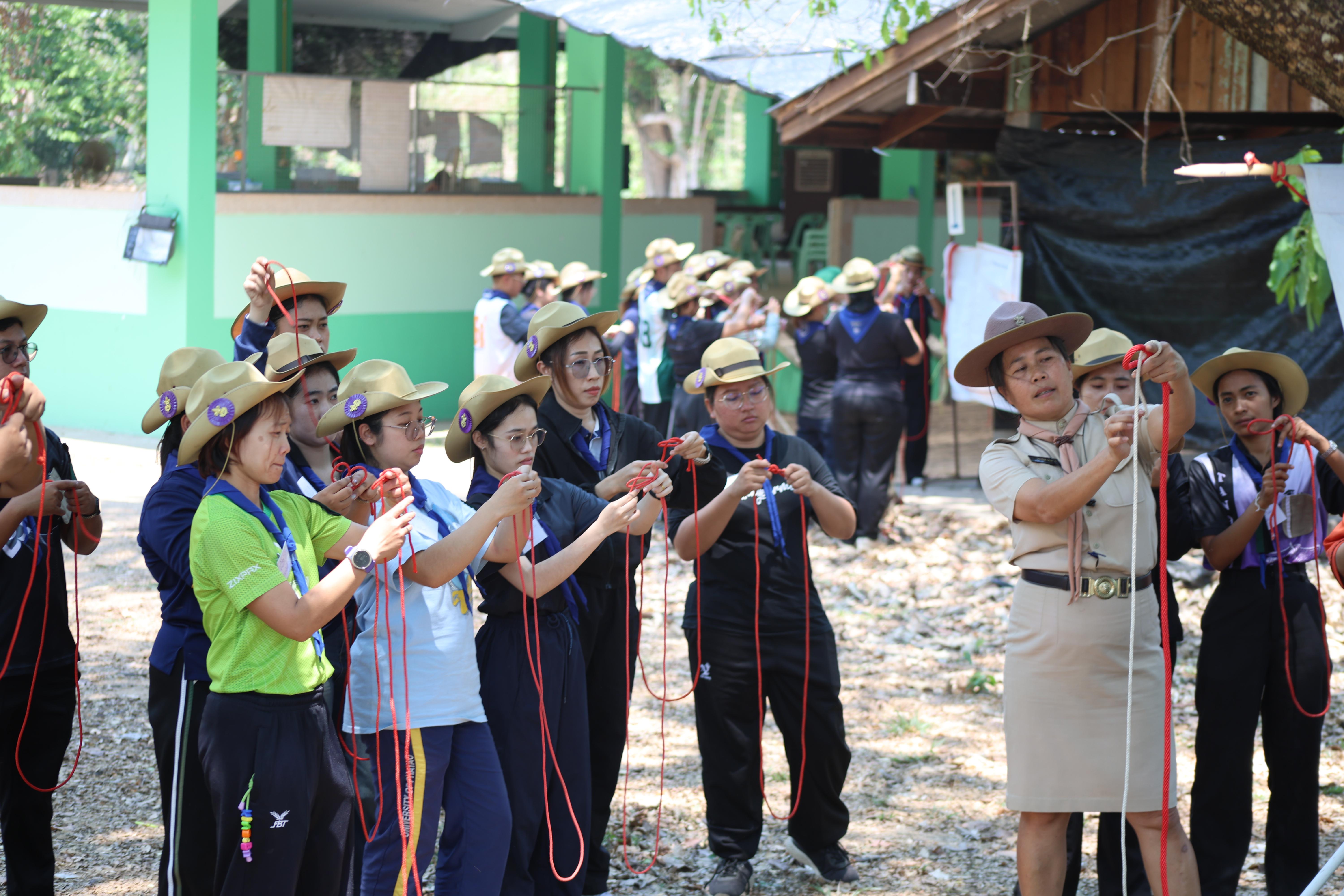 1165. กิจกรรมอบรมวิชาผู้กำกับลูกเสือ ขั้นความรู้เบื้องต้น สำหรับนักศึกษาหลักสูตรประกาศนียบัตรบัณฑิต สาขาวิชาชีพครู ประจำปีการศึกษา 2568