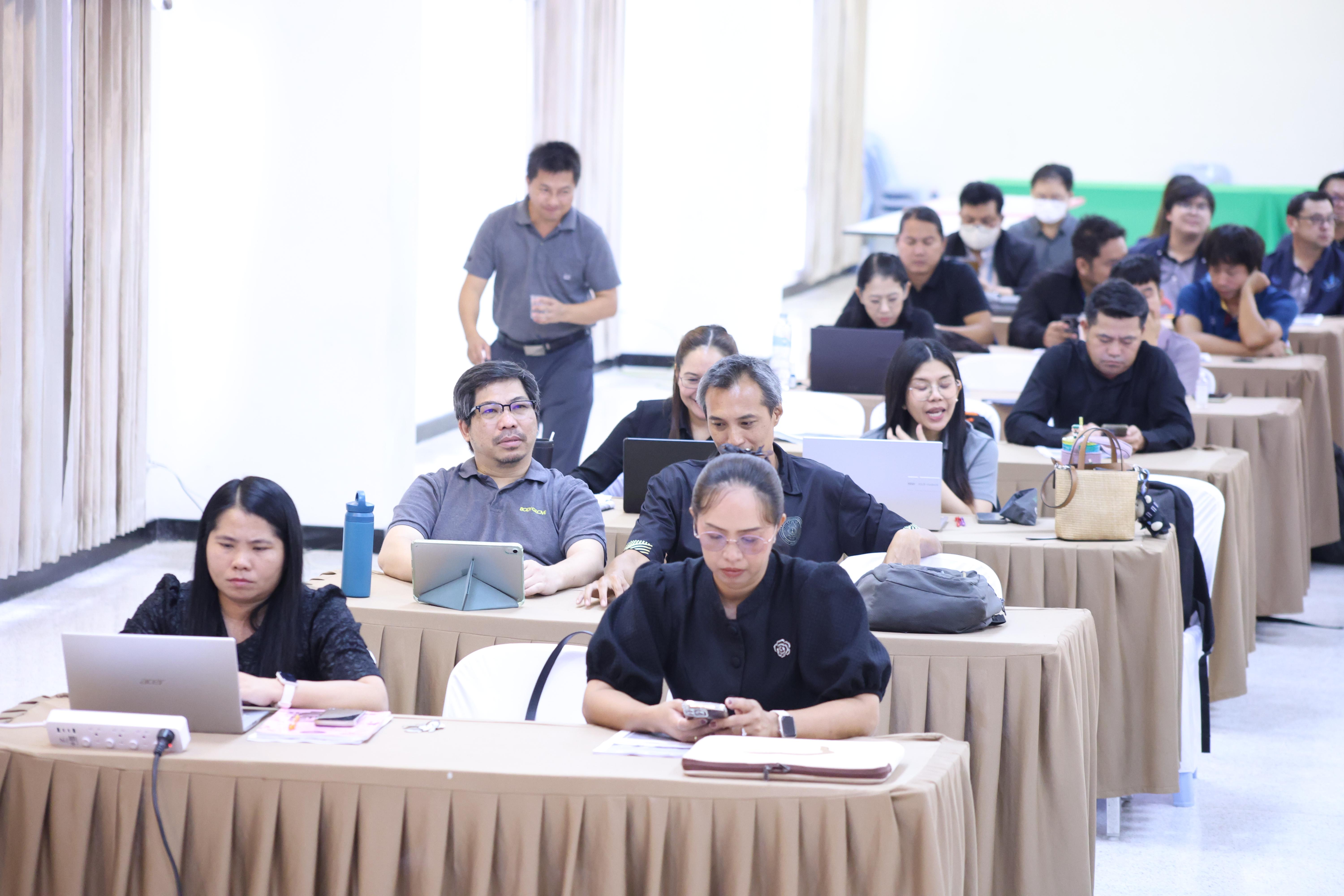 141. การอบรมในโมดูลที่ 7  เรื่อง “หลักสูตรและศาสตร์การสอน ”