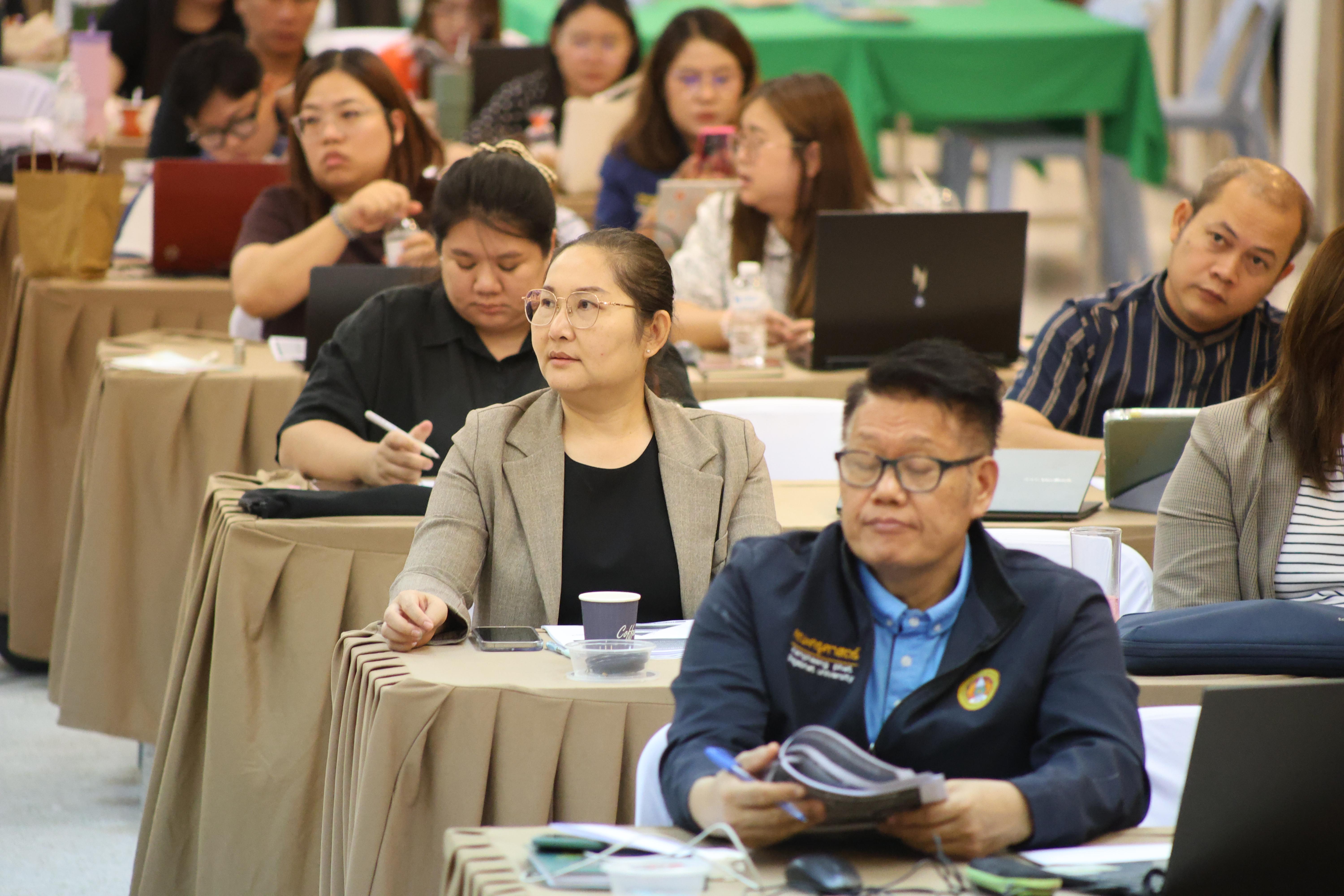 204. การอบรมในโมดูลที่ 7  เรื่อง “หลักสูตรและศาสตร์การสอน ”