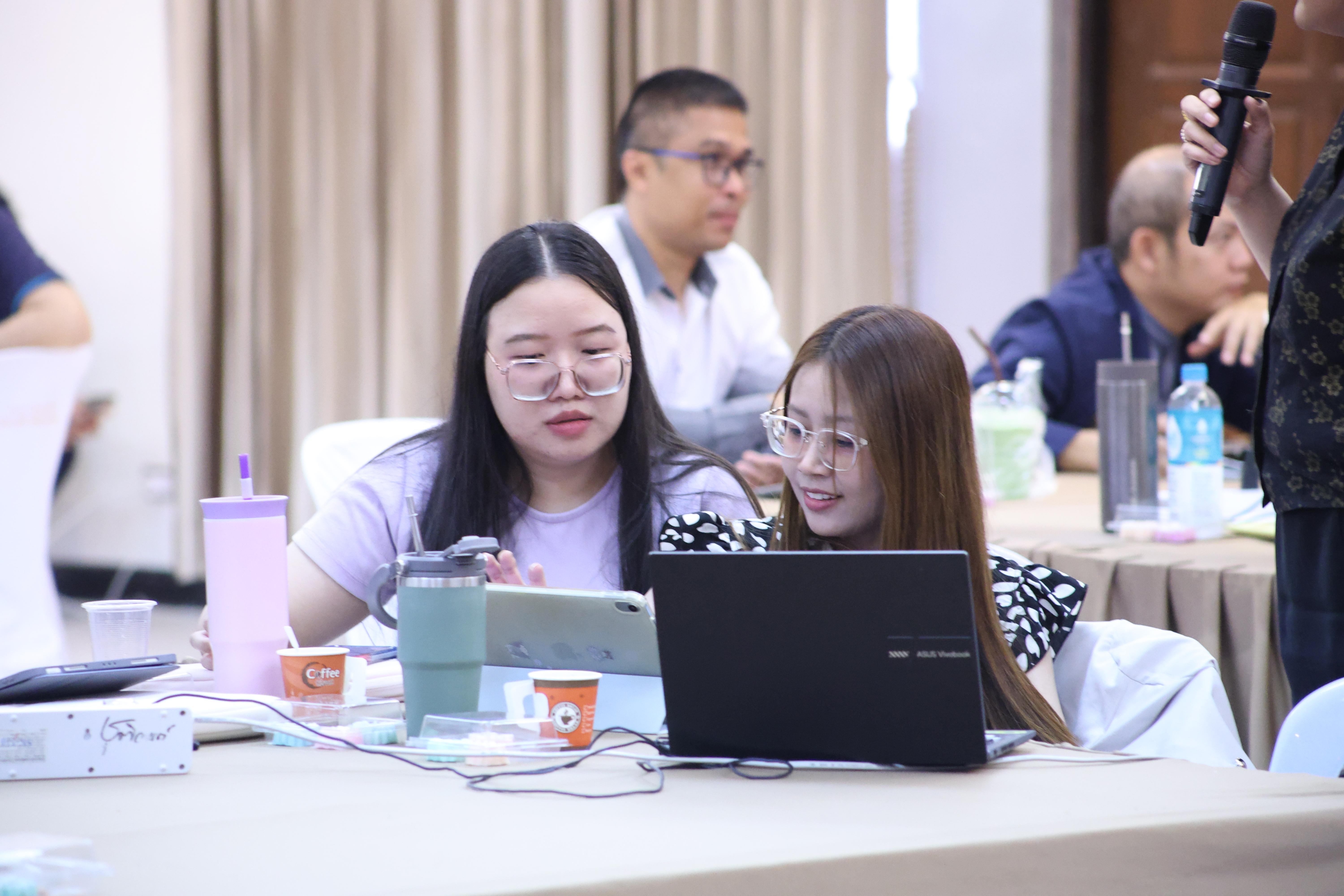 215. การอบรมในโมดูลที่ 1  เรื่อง “คุณธรรมจริยธรรมสำหรับครู”