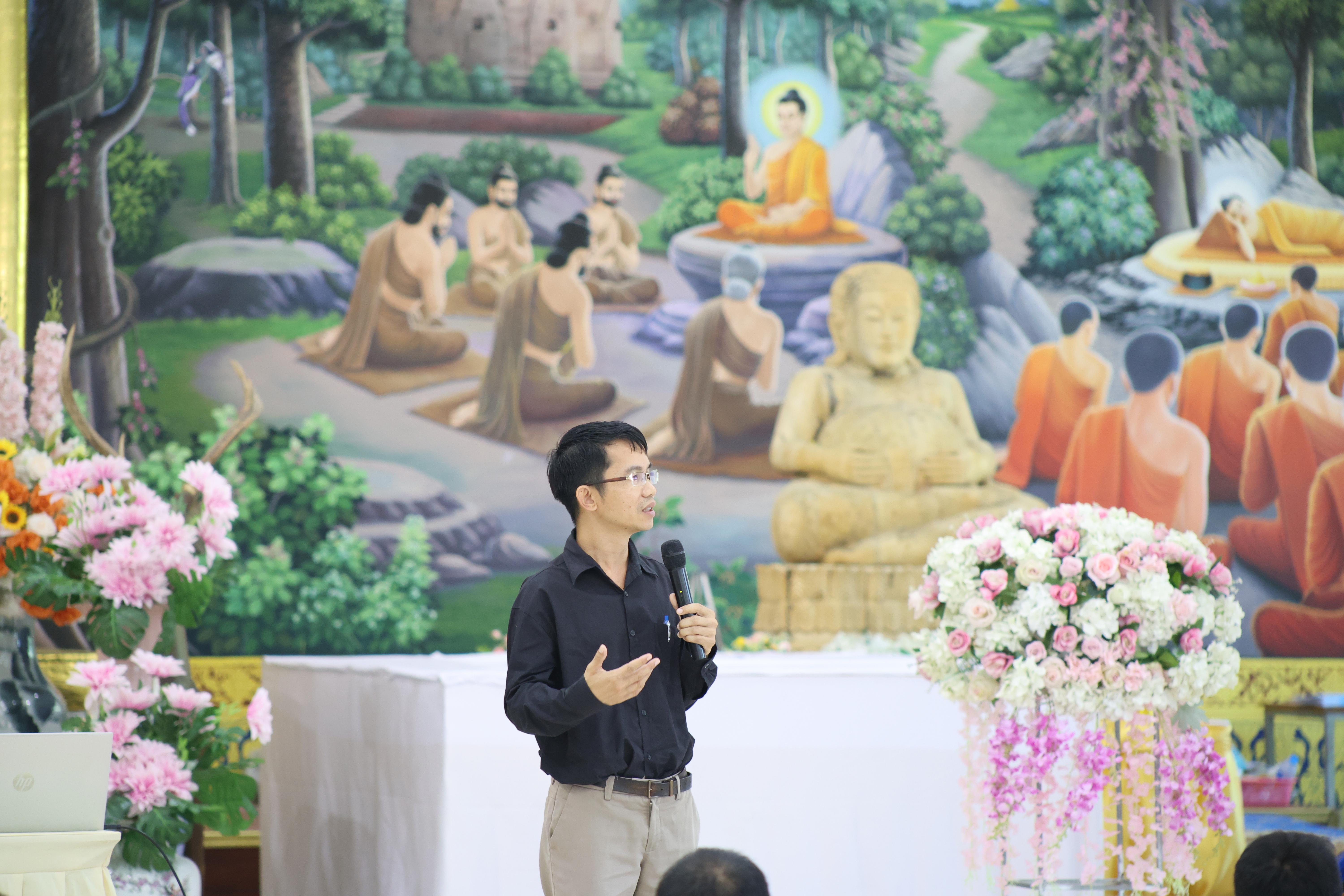 100. โครงการสัมมนาเป็นคณะ "การพัฒนาคุณธรรมจริยธรรมของนักบริหารการศึกษา" ประจำปีการศึกษา2568