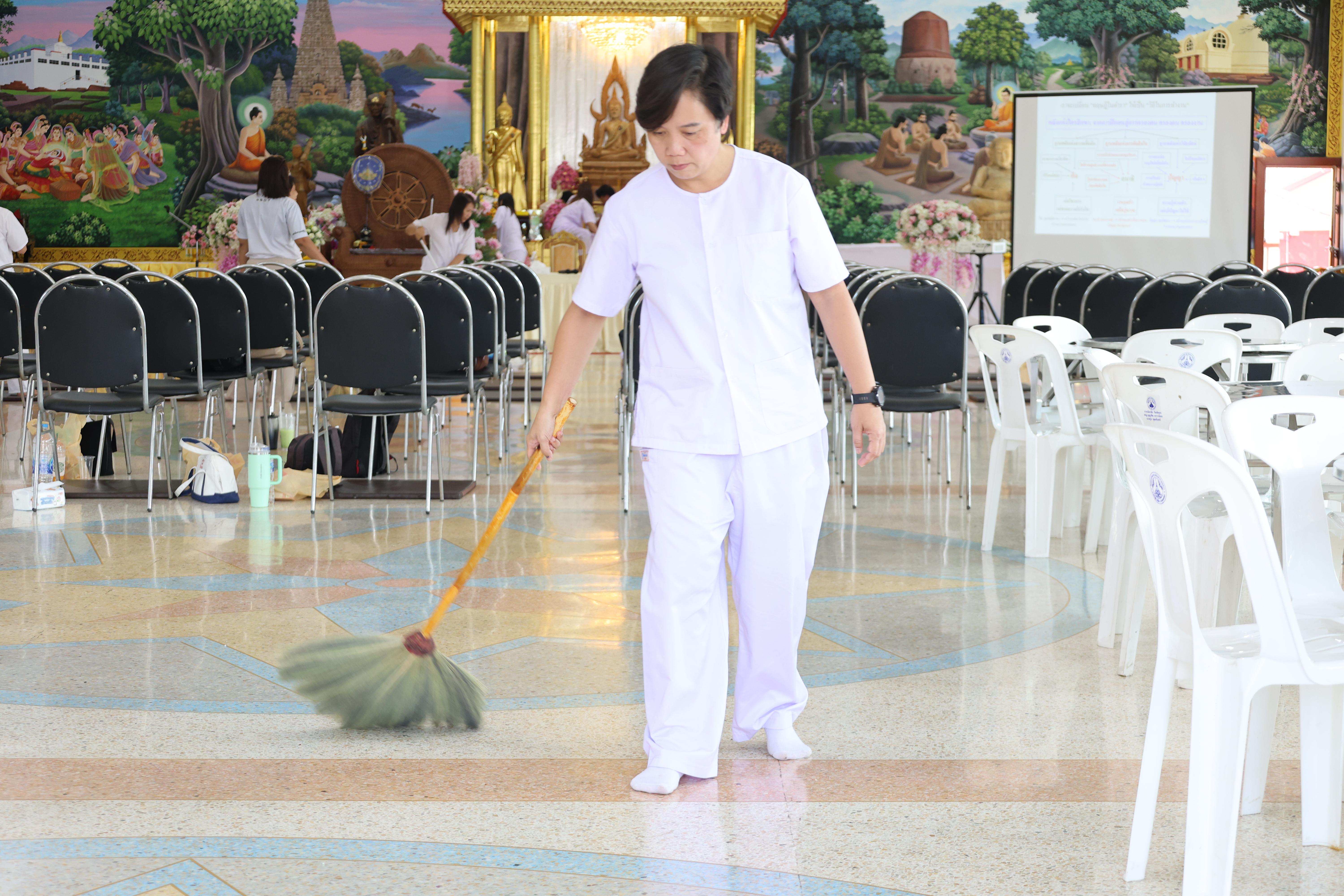 264. โครงการสัมมนาเป็นคณะ "การพัฒนาคุณธรรมจริยธรรมของนักบริหารการศึกษา" ประจำปีการศึกษา2568