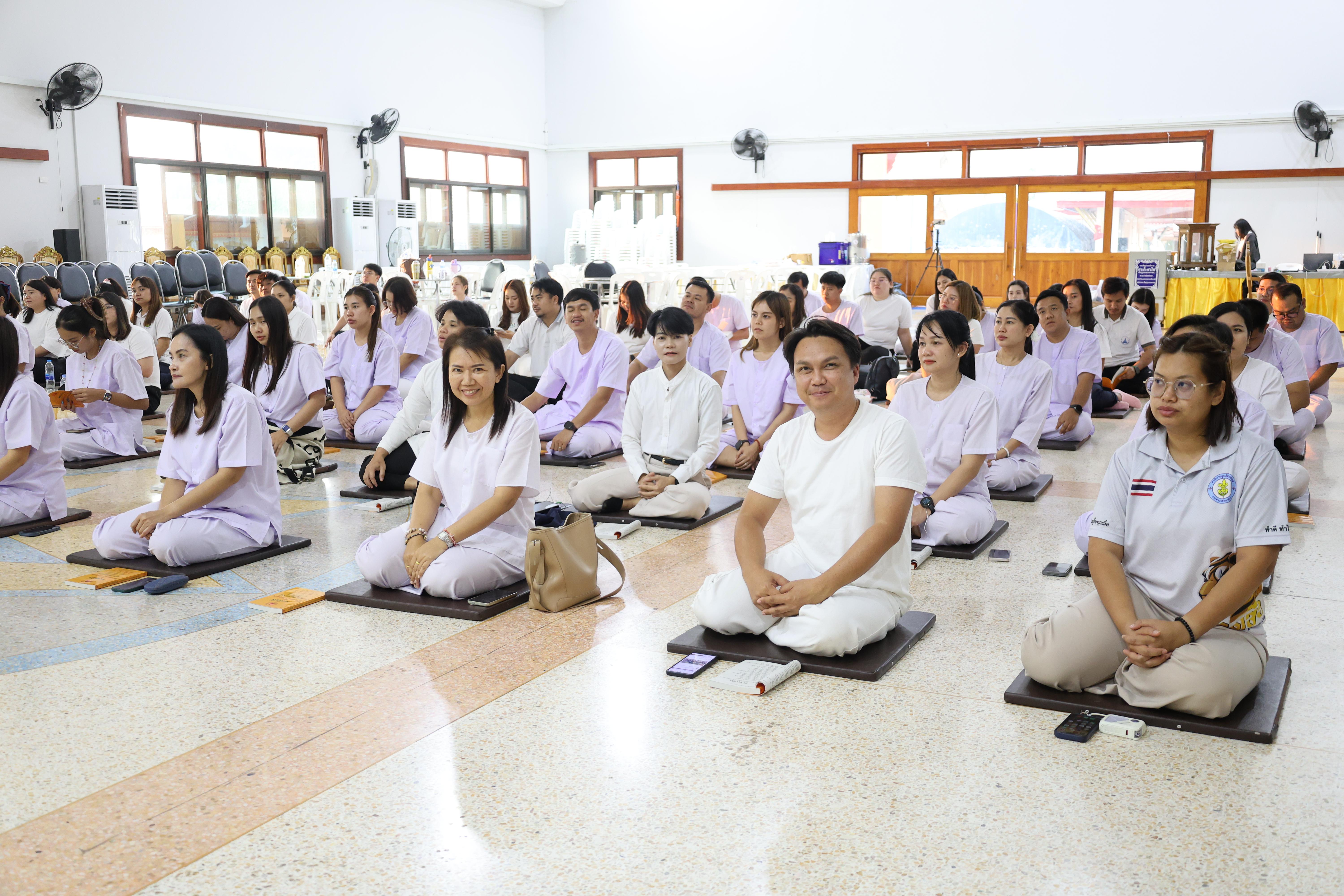 323. โครงการสัมมนาเป็นคณะ "การพัฒนาคุณธรรมจริยธรรมของนักบริหารการศึกษา" ประจำปีการศึกษา2568