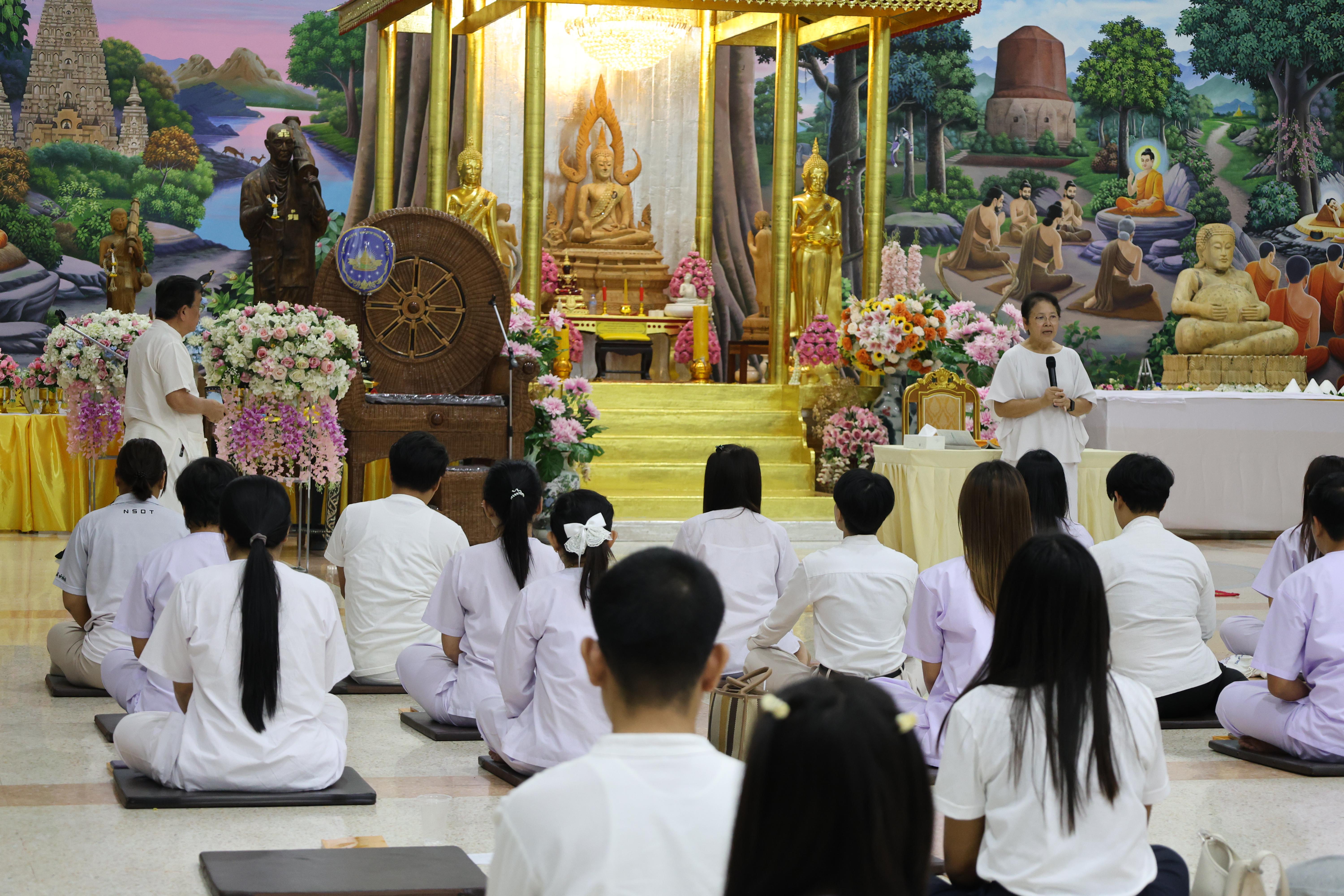 422. โครงการสัมมนาเป็นคณะ "การพัฒนาคุณธรรมจริยธรรมของนักบริหารการศึกษา" ประจำปีการศึกษา2568