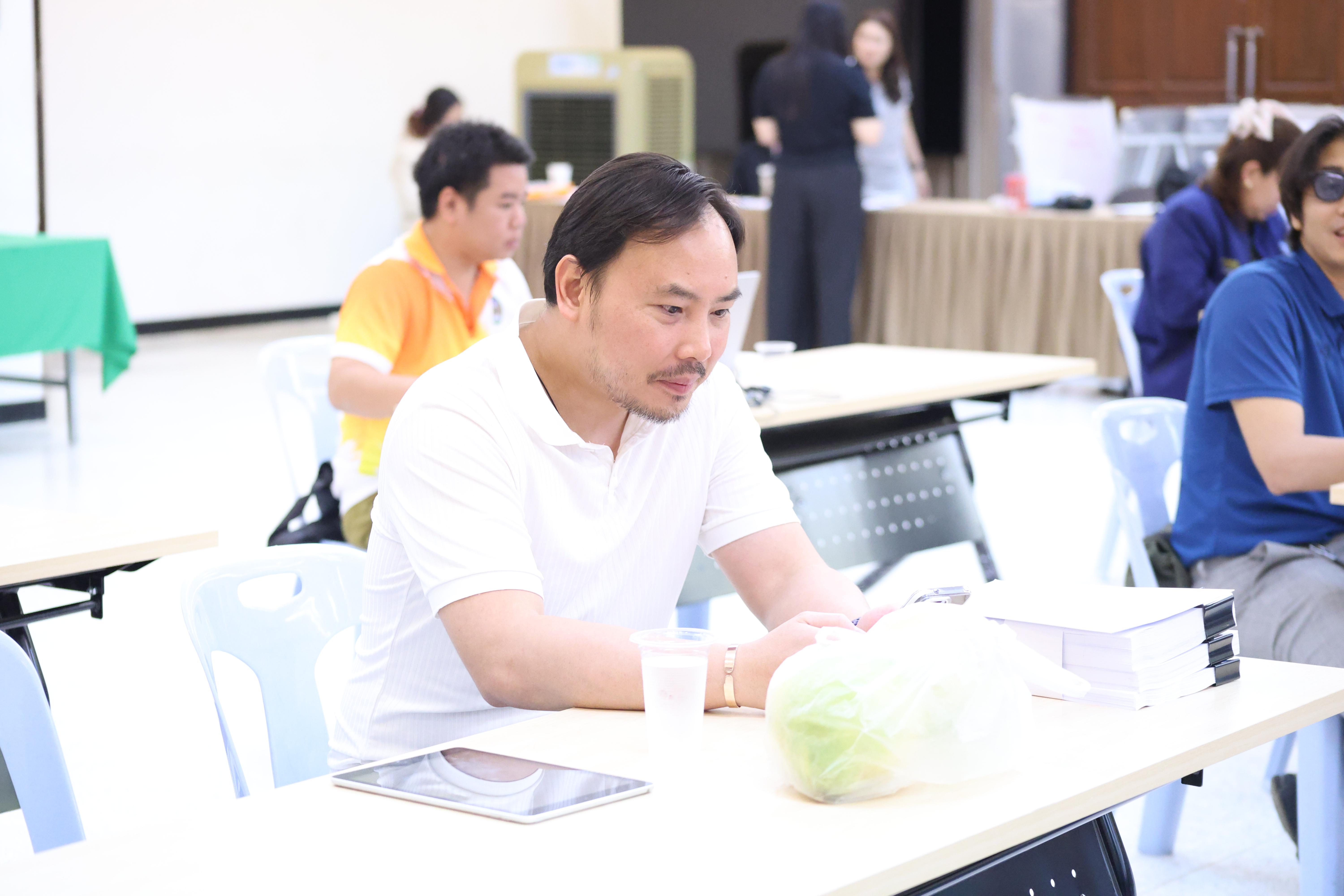 220. การอบรมในโมดูลที่ 8 เรื่อง “เทคโนโลยีดิจิทัลในการจัดการเรียนรู้” โดย ผู้ช่วยศาสตราจารย์ ดร.นรินธน์ นนทมาลย์