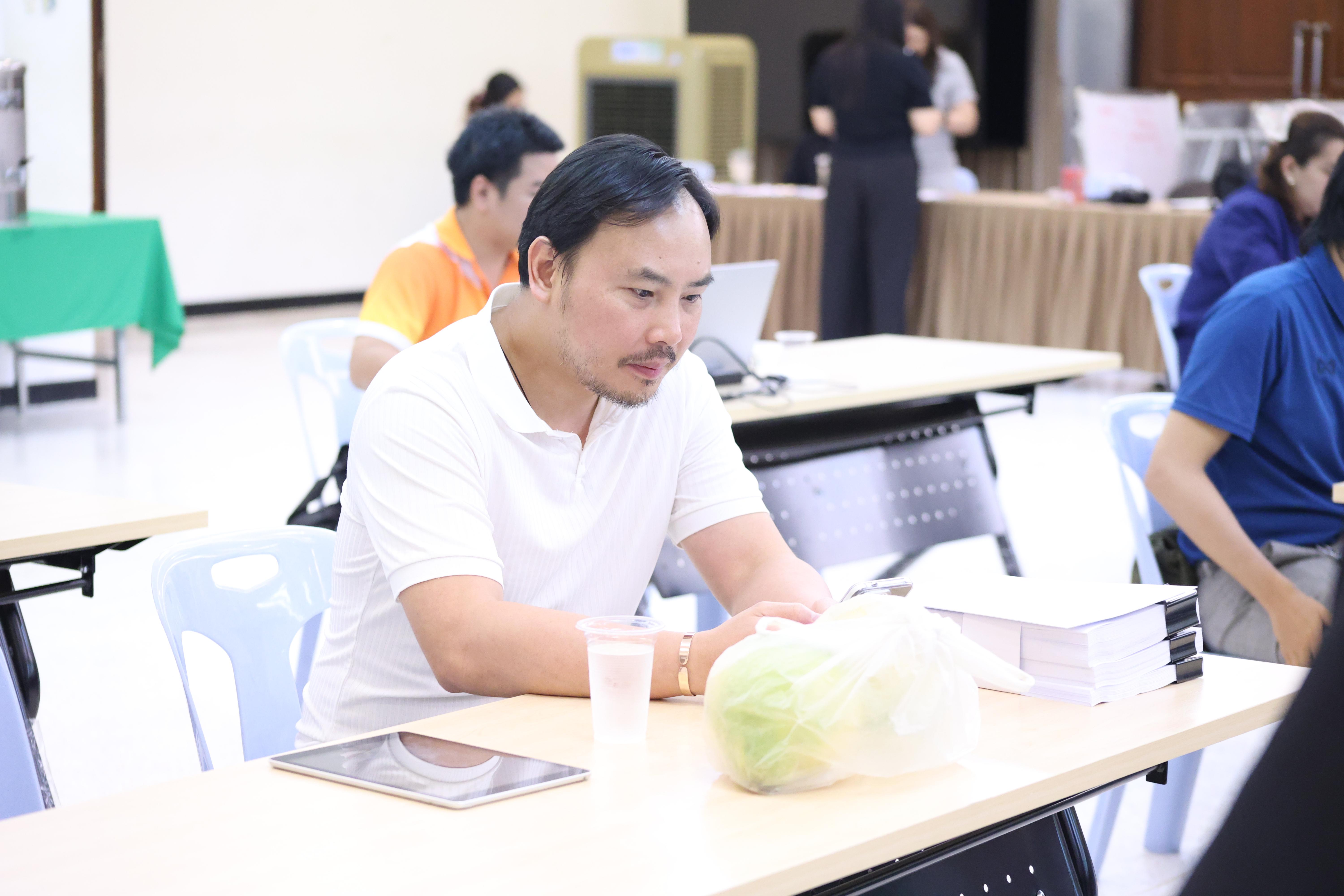 221. การอบรมในโมดูลที่ 8 เรื่อง “เทคโนโลยีดิจิทัลในการจัดการเรียนรู้” โดย ผู้ช่วยศาสตราจารย์ ดร.นรินธน์ นนทมาลย์
