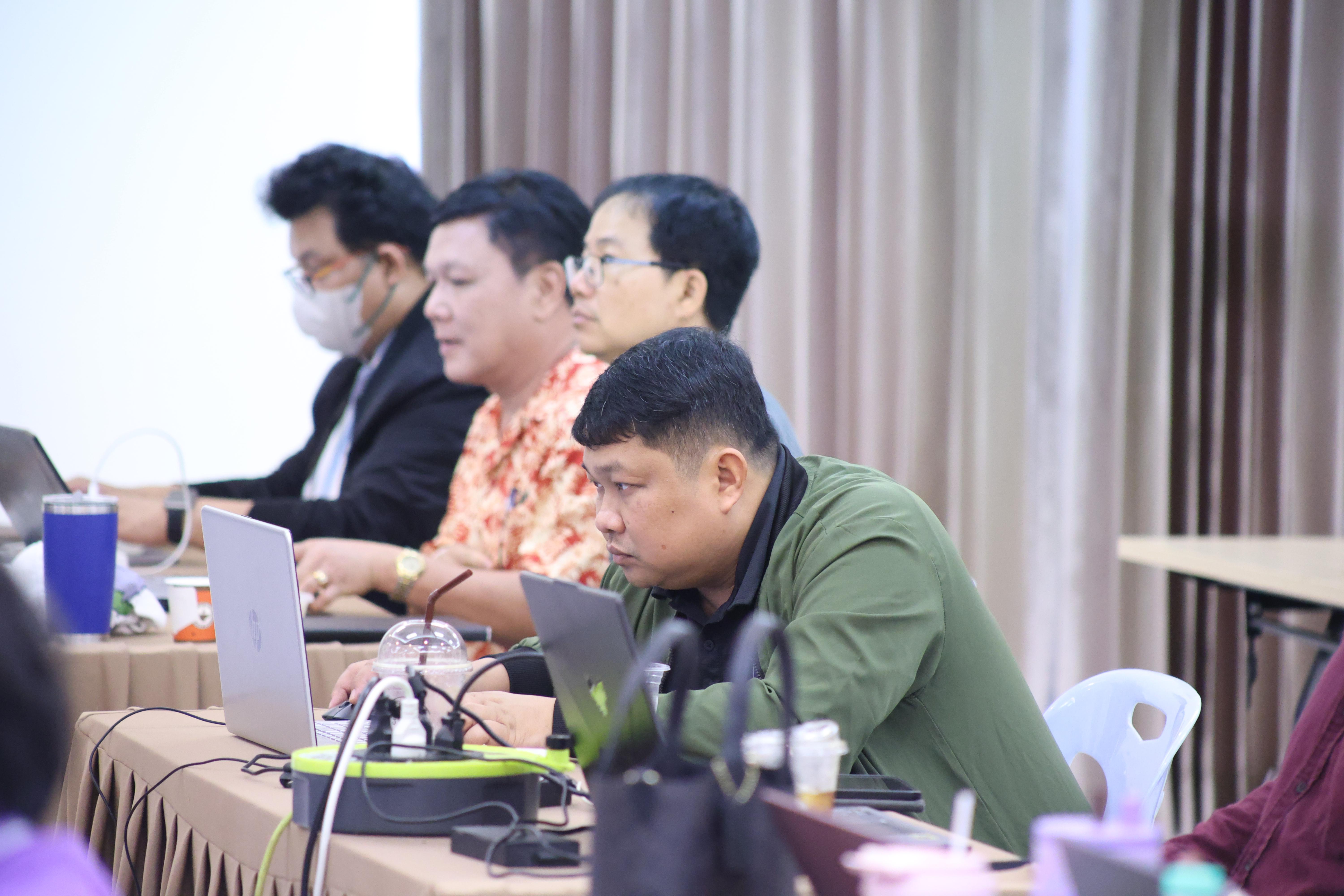 224. การอบรมในโมดูลที่ 8 เรื่อง “เทคโนโลยีดิจิทัลในการจัดการเรียนรู้” โดย ผู้ช่วยศาสตราจารย์ ดร.นรินธน์ นนทมาลย์