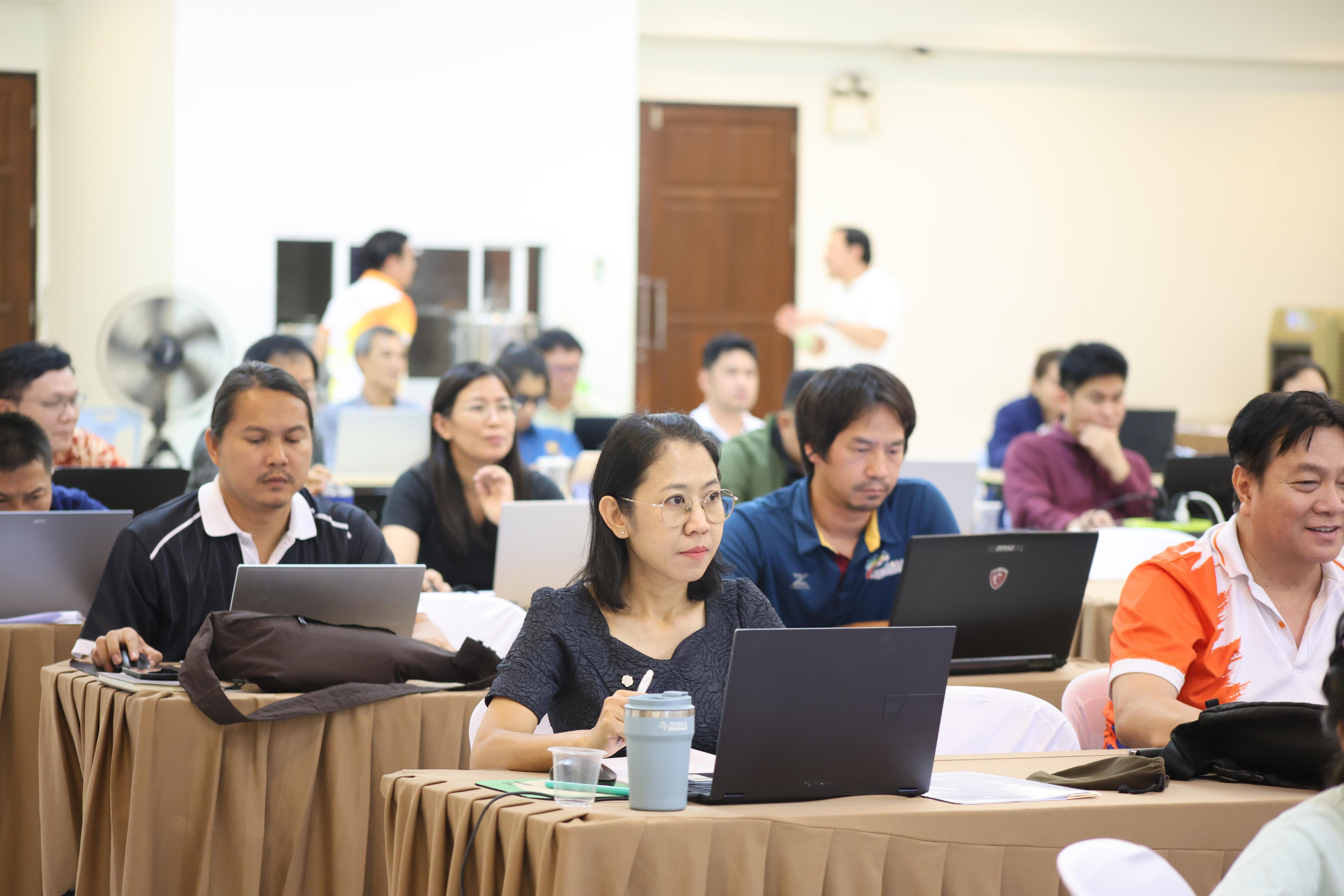 266. การอบรมในโมดูลที่ 8 เรื่อง “เทคโนโลยีดิจิทัลในการจัดการเรียนรู้” โดย ผู้ช่วยศาสตราจารย์ ดร.นรินธน์ นนทมาลย์