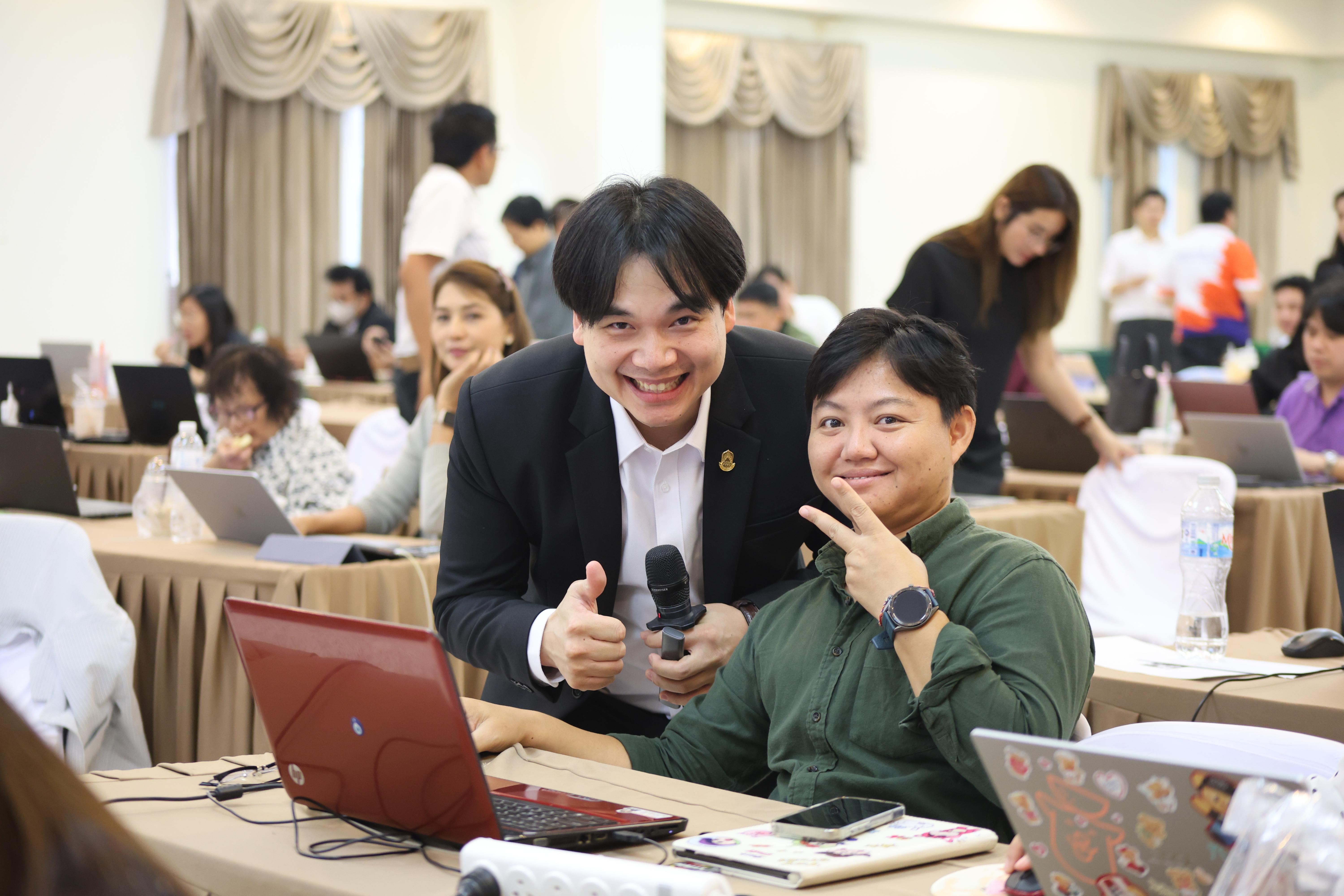 299. การอบรมในโมดูลที่ 8 เรื่อง “เทคโนโลยีดิจิทัลในการจัดการเรียนรู้” โดย ผู้ช่วยศาสตราจารย์ ดร.นรินธน์ นนทมาลย์